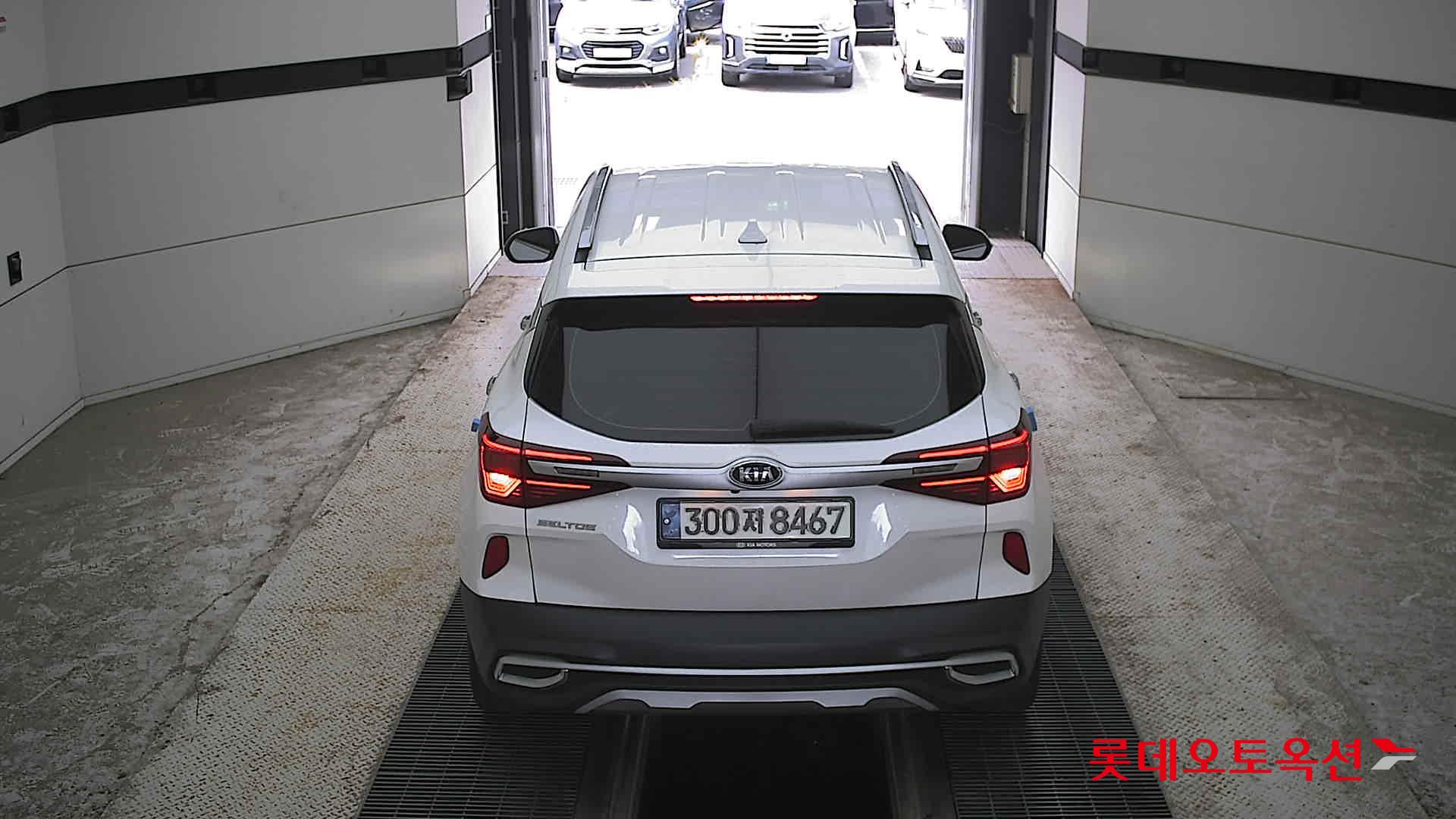 Kia Seltos 2021 Белый из Кореи, фото 5