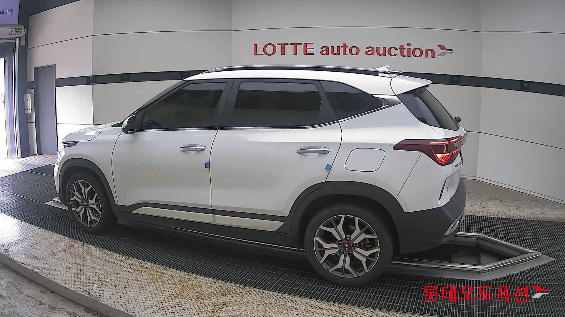 Kia Seltos id 4504287 из Кореи 11