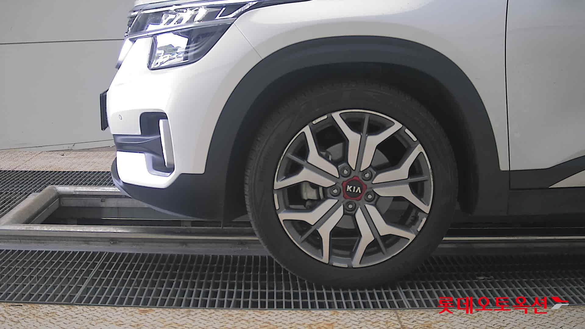 Kia Seltos id 4504287 из Кореи 21