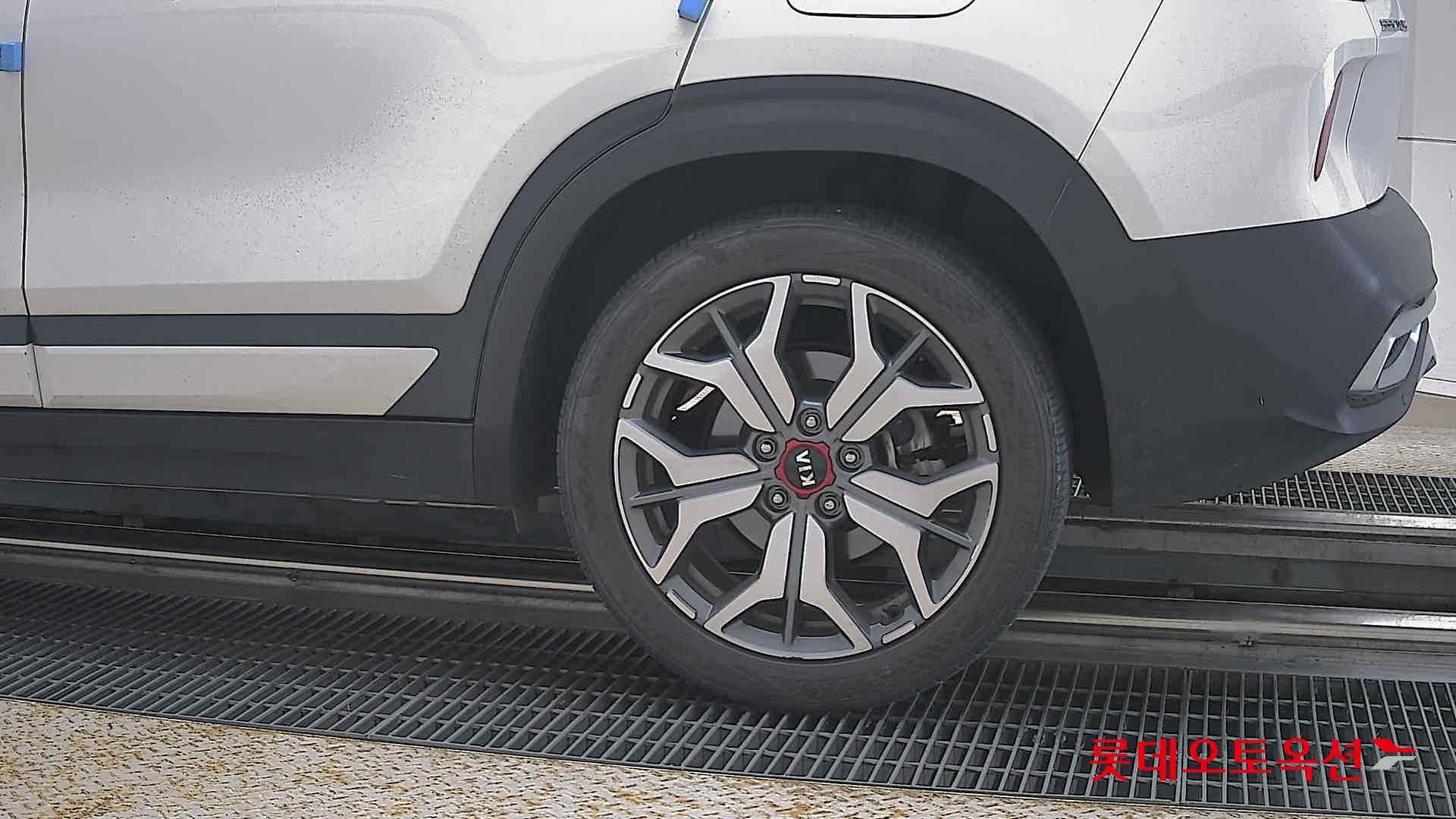 Kia Seltos id 4504287 из Кореи 22