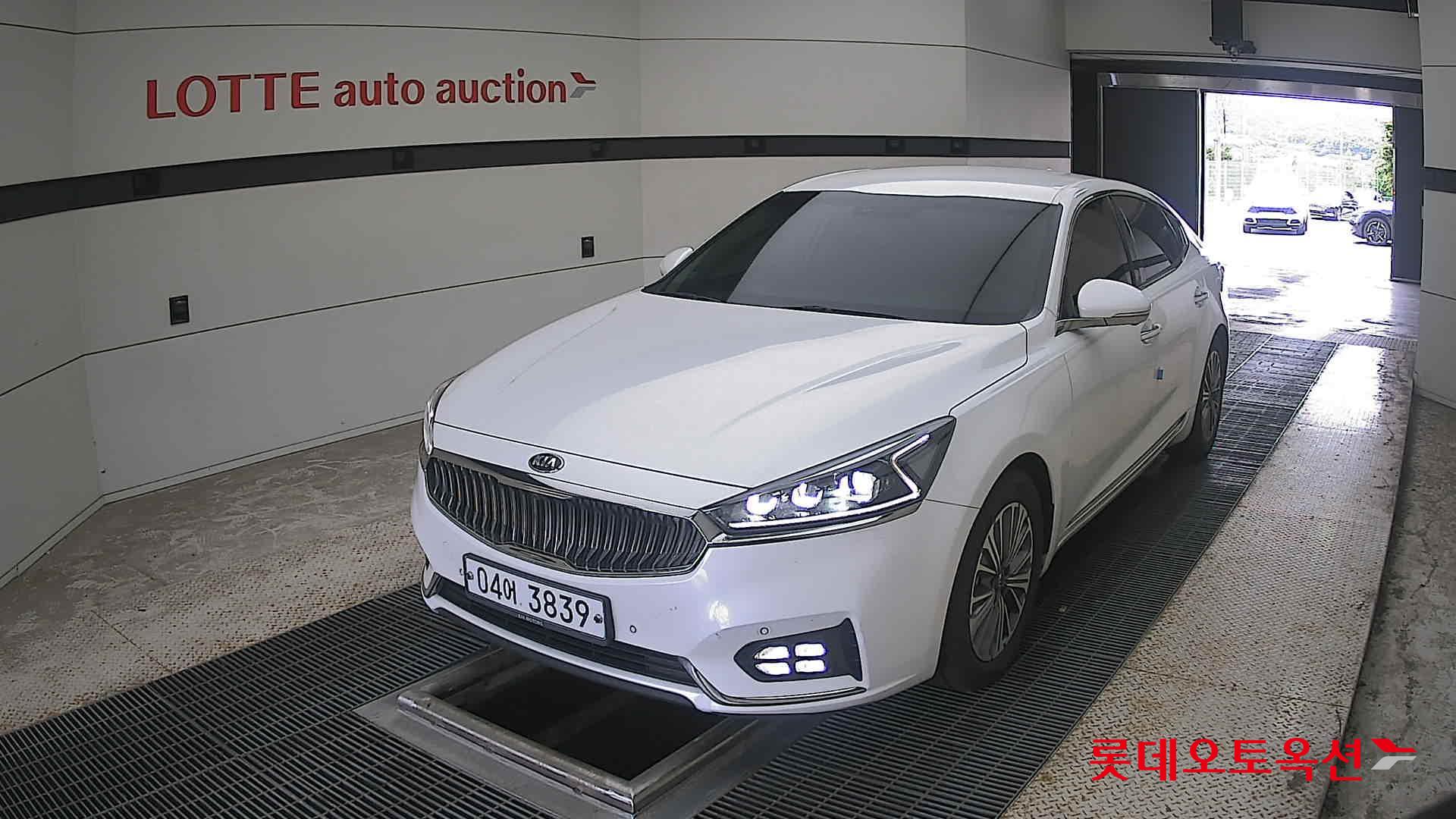 Kia K7 Hybrid 2018 Белый из Кореи