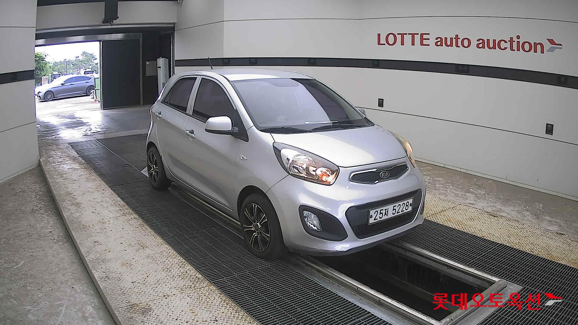 2012 - kia morning