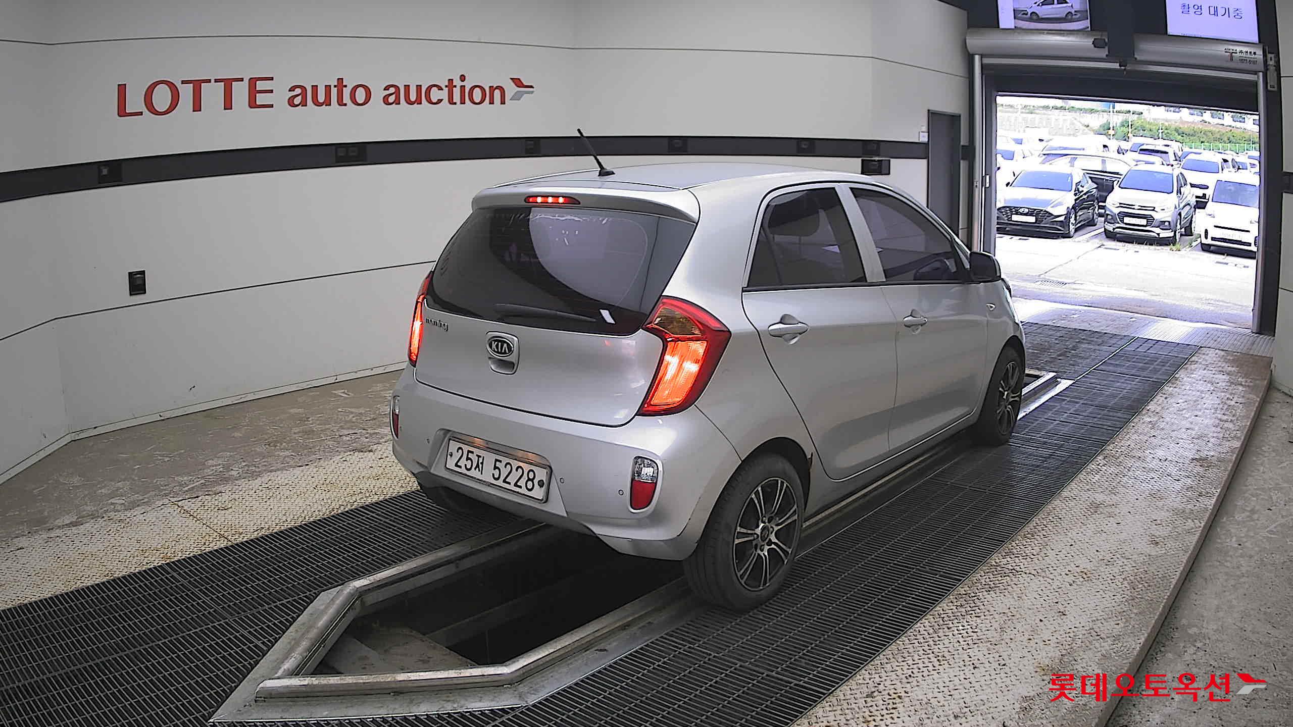 2012 - kia morning