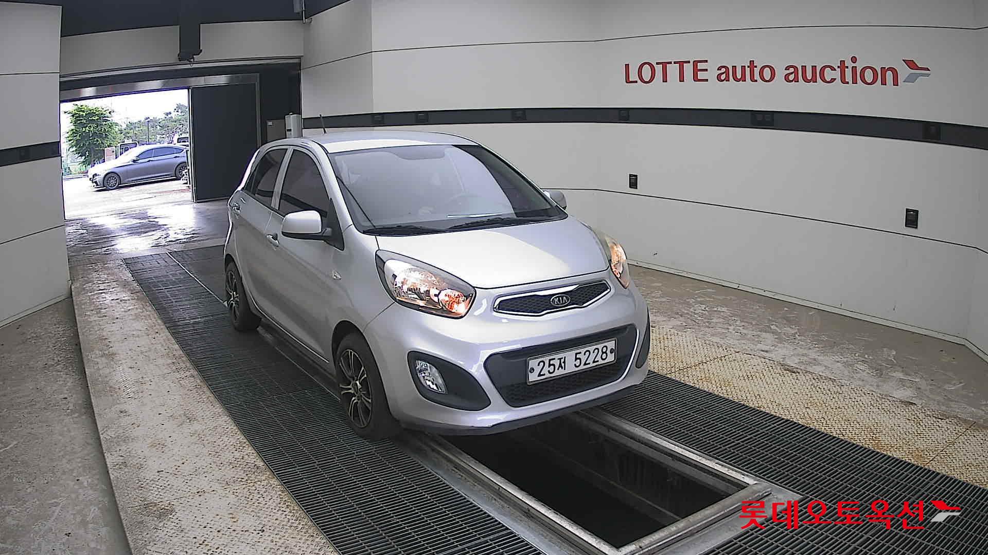 2012 - kia morning