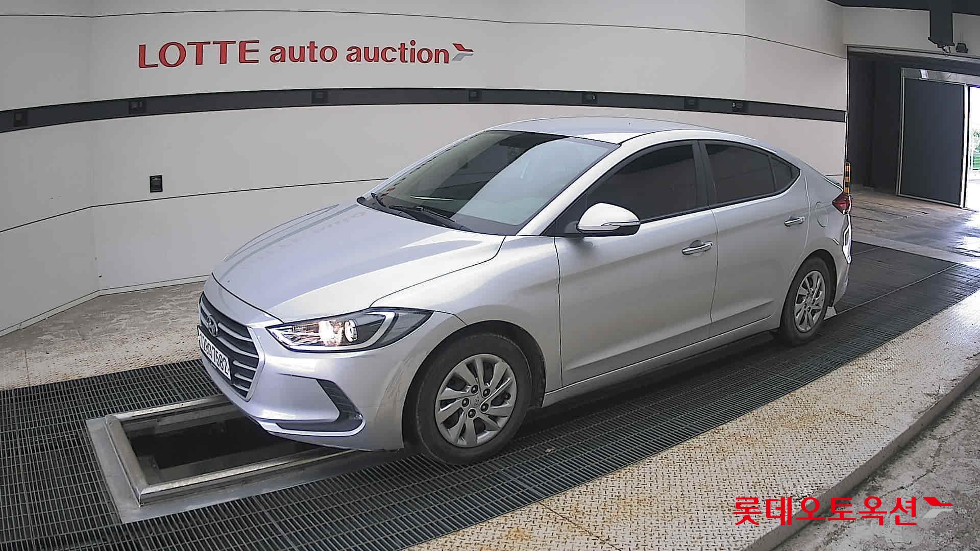 2018 - hyundai avante