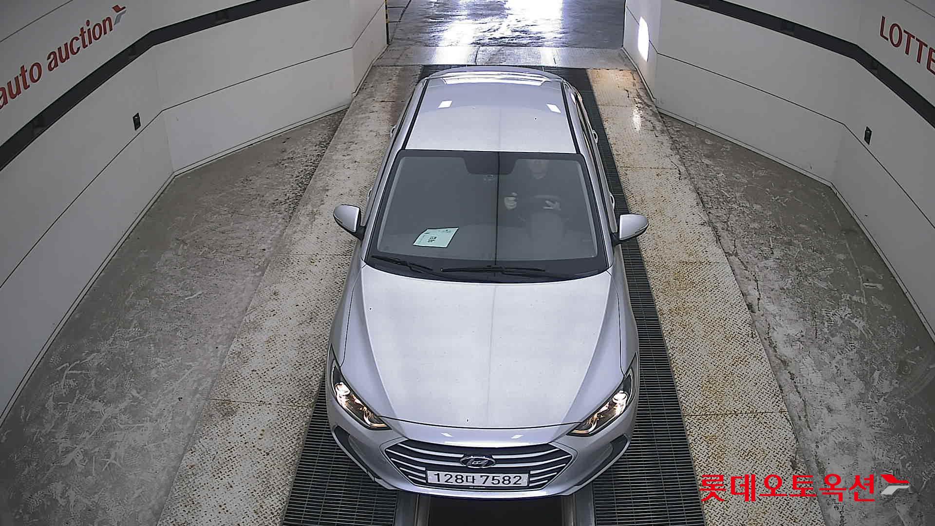 2018 - hyundai avante