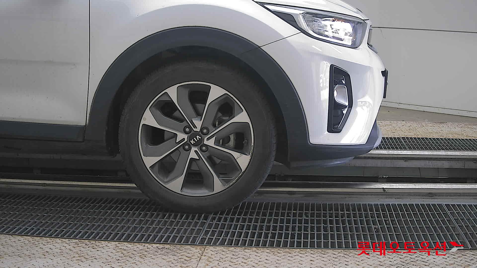 2018 - kia stoic