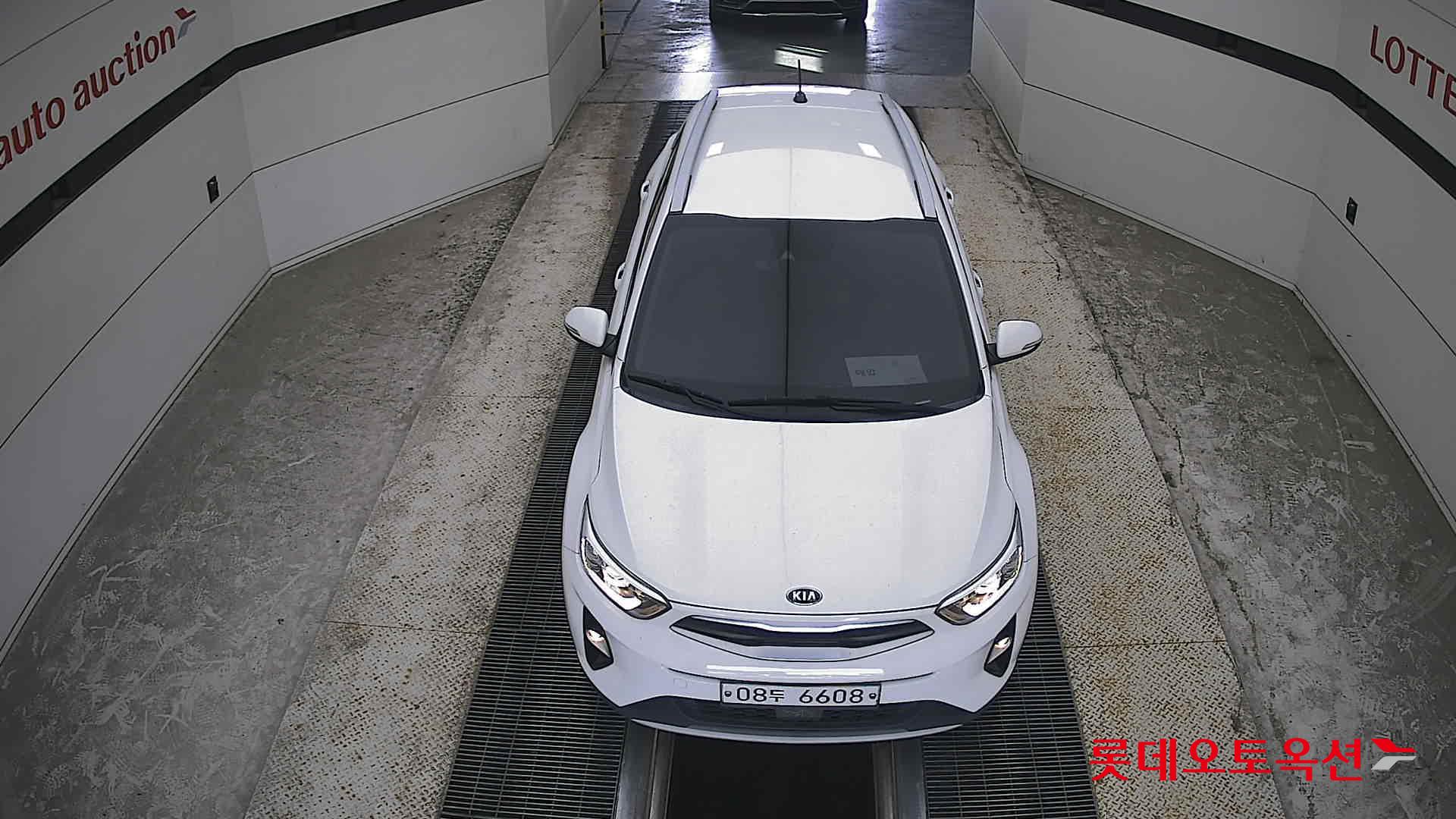 2018 - kia stoic