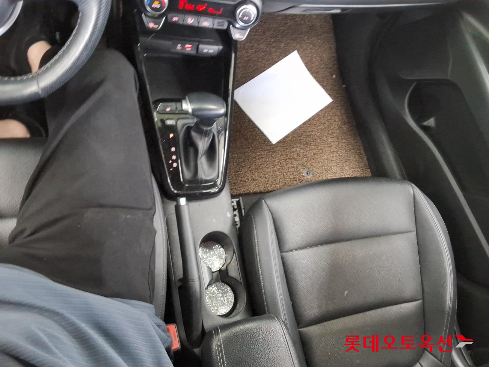 2018 - kia stoic