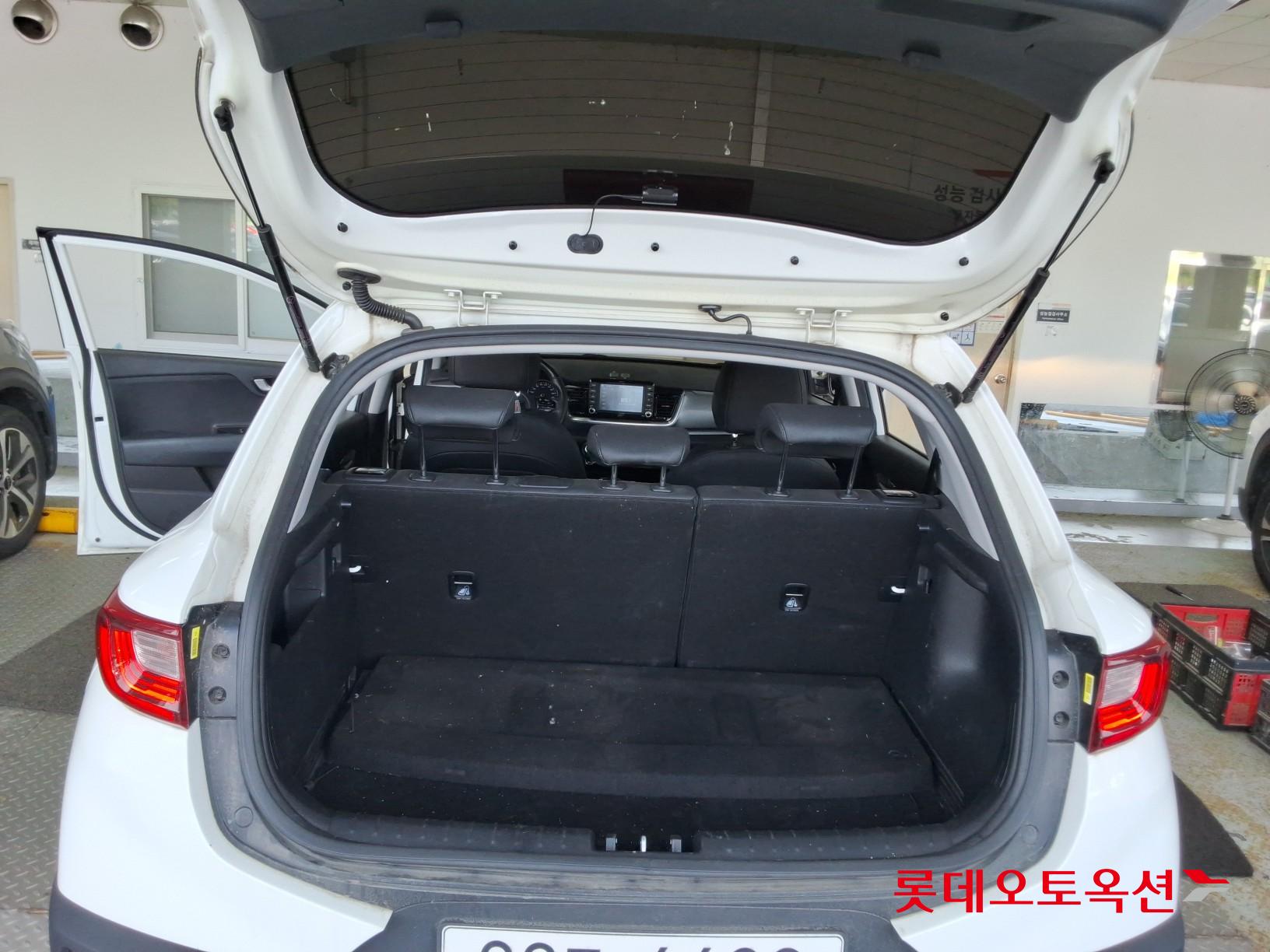 2018 - kia stoic