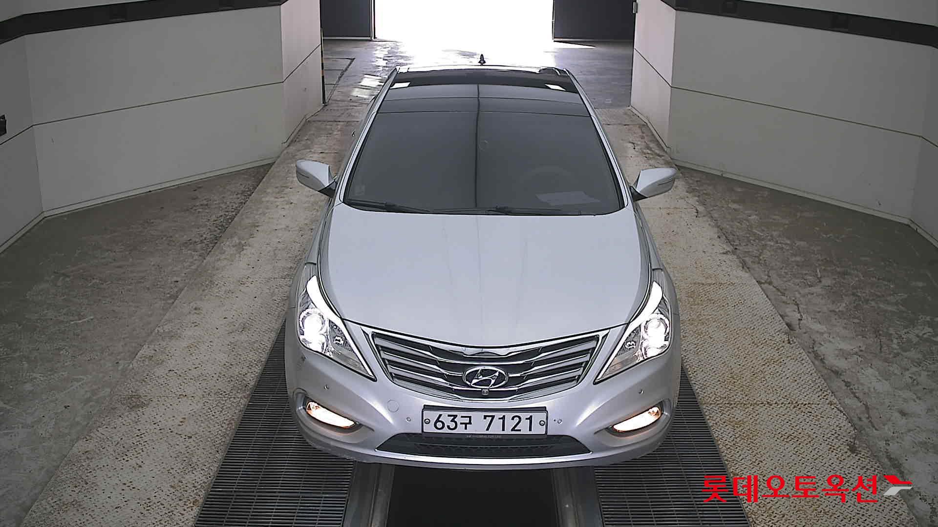 GRANDEUR HG () EXECUTIVE