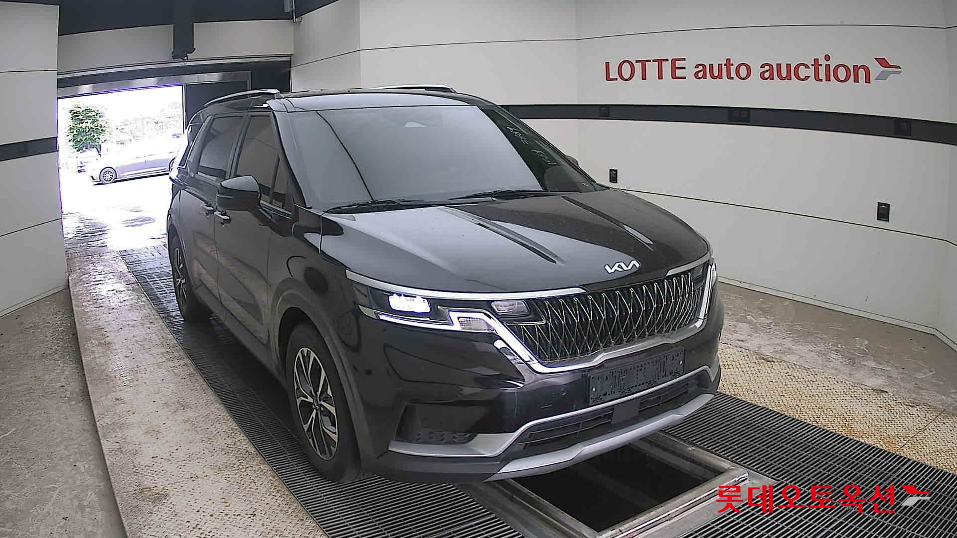 2022 - kia carnival