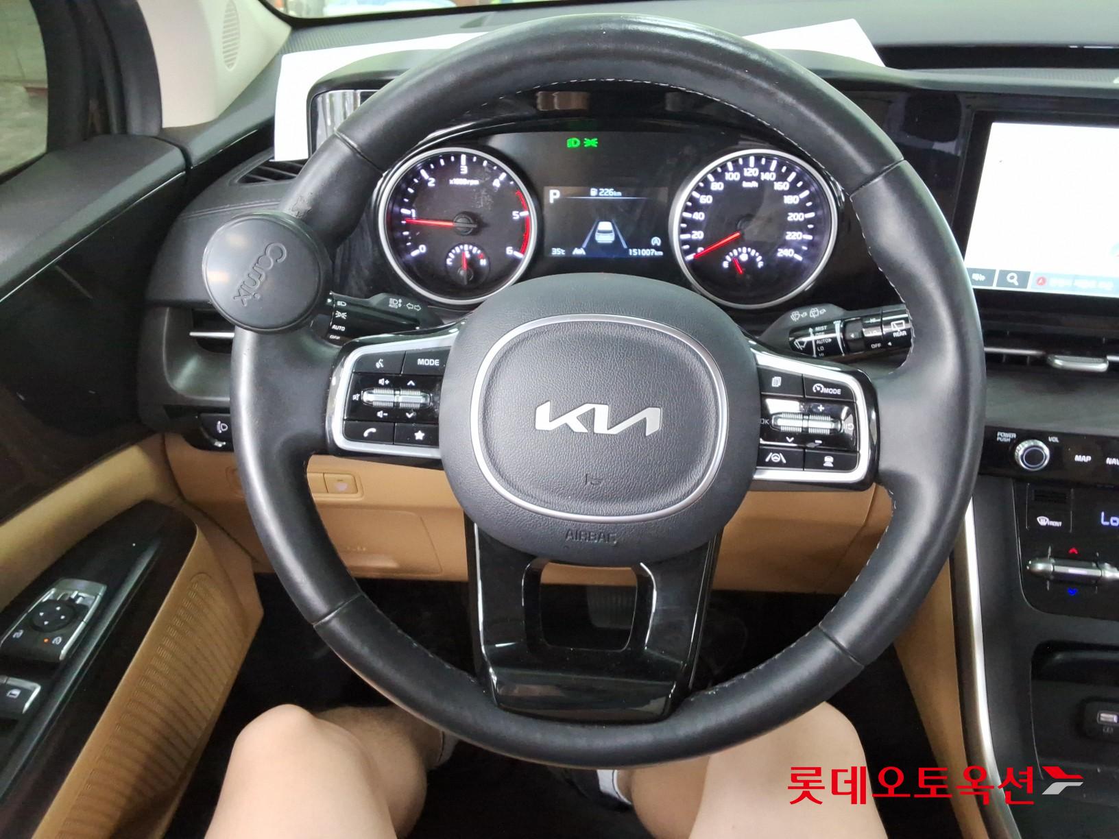 2022 - kia carnival