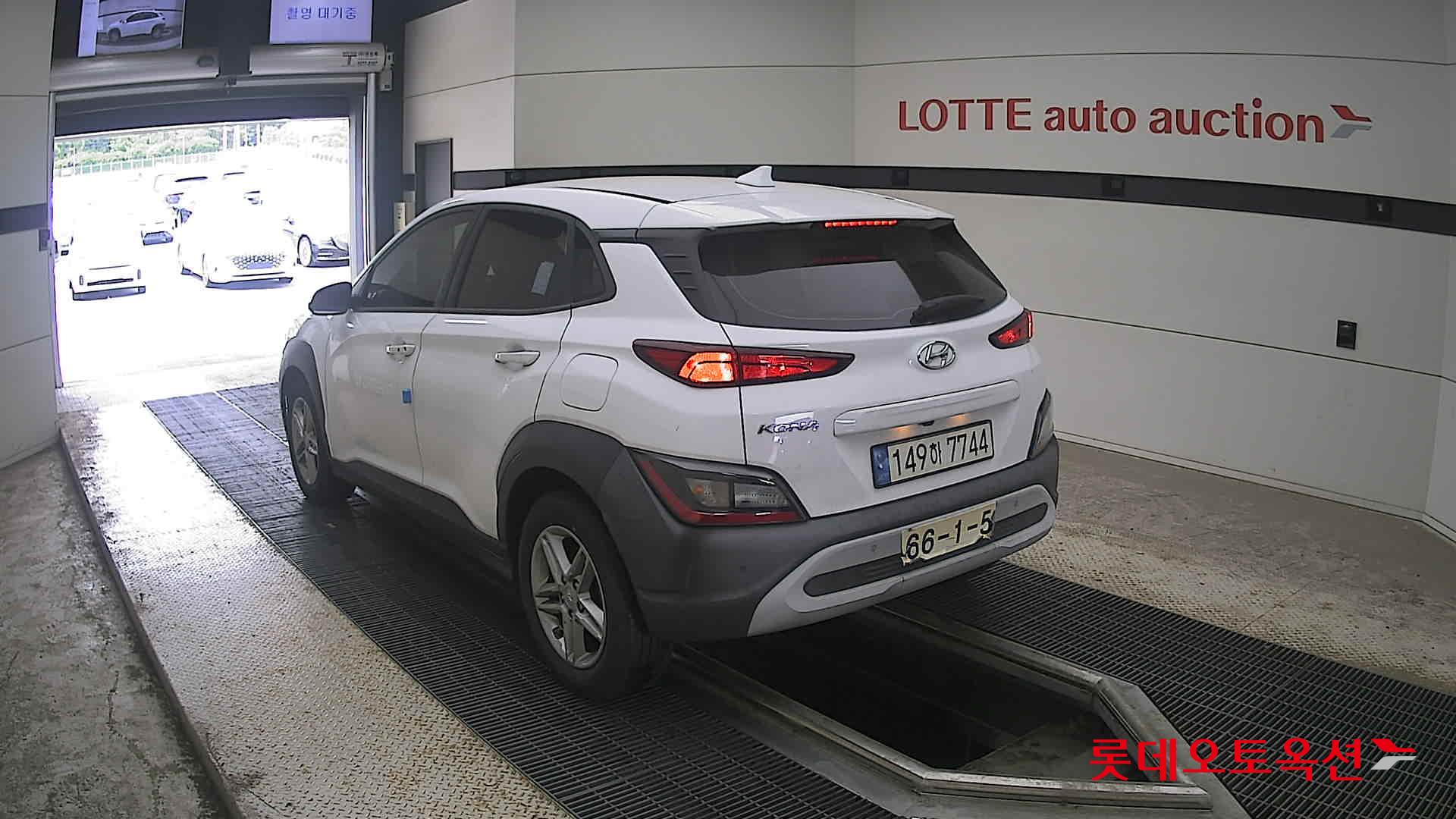 2021 - hyundai kona