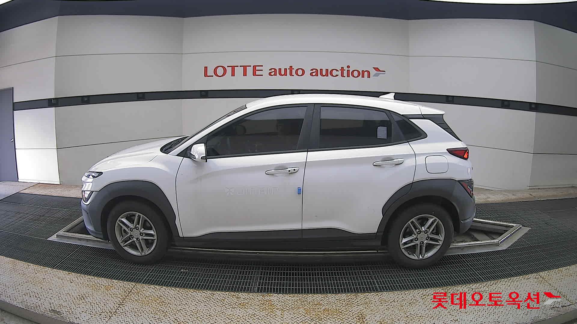 2021 - hyundai kona