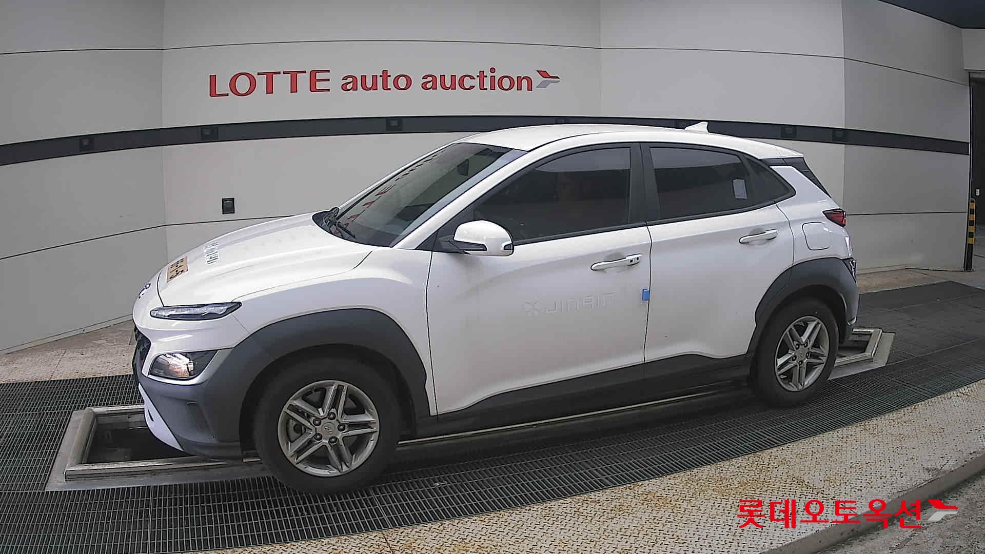2021 - hyundai kona