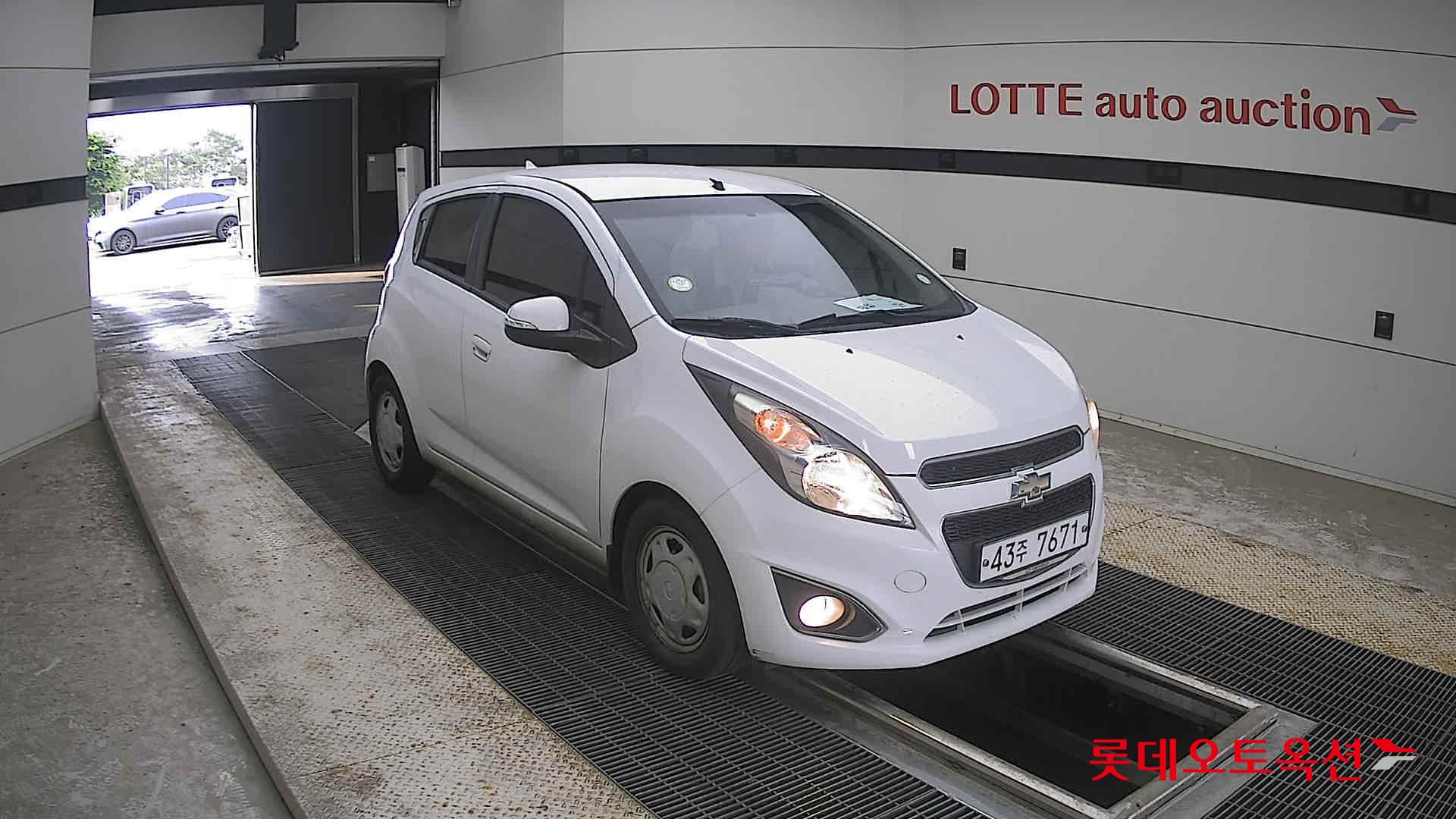 2015 - chevrolet spark