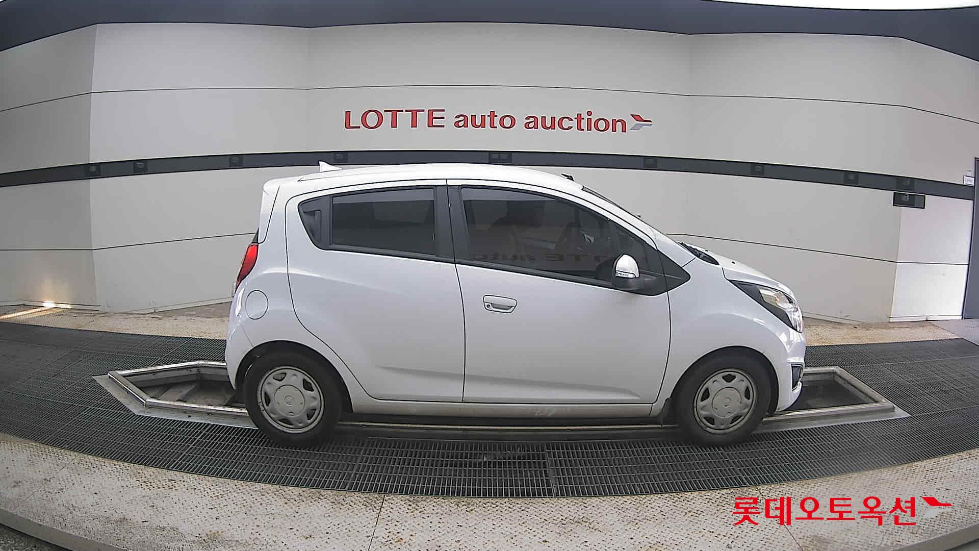 2015 - chevrolet spark