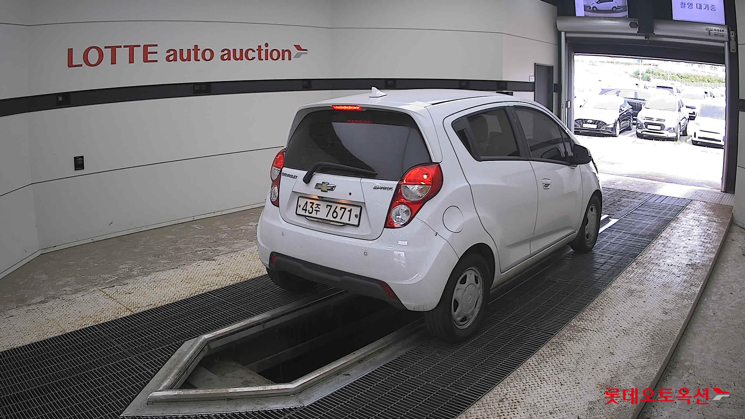 2015 - chevrolet spark