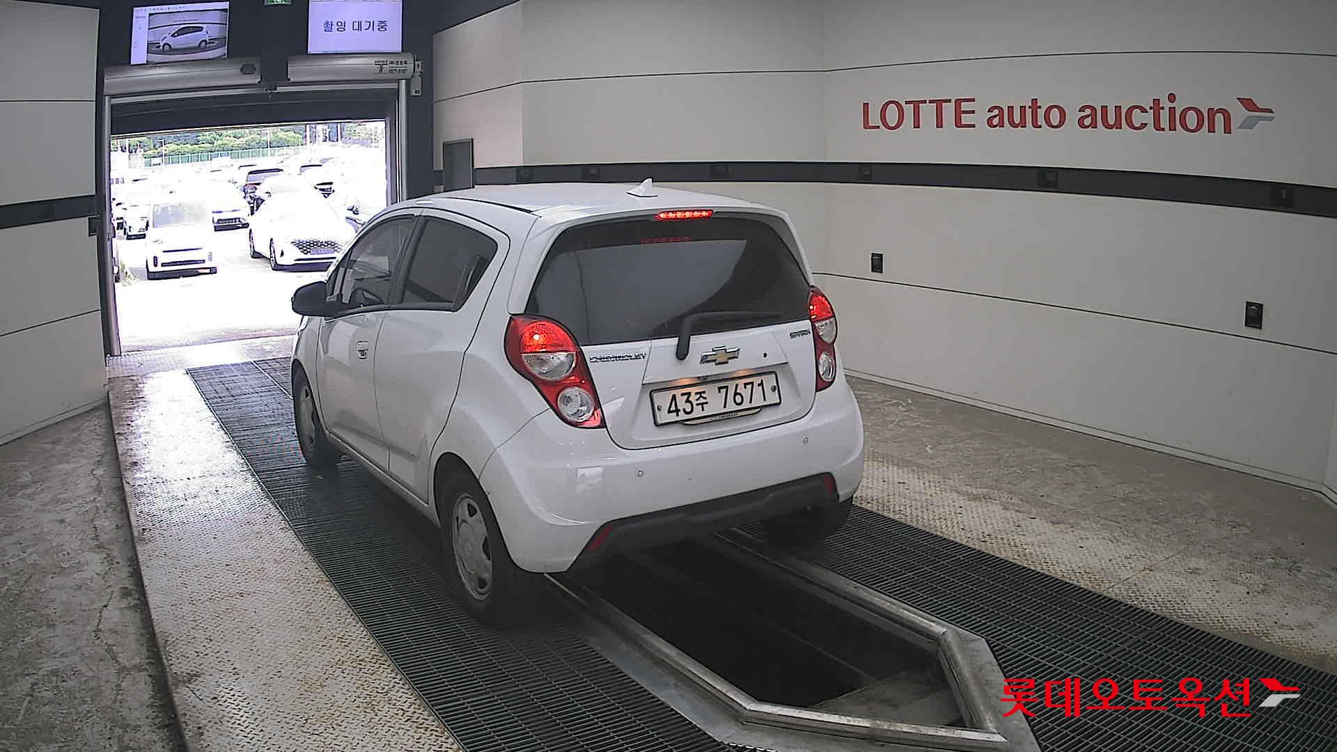 2015 - chevrolet spark