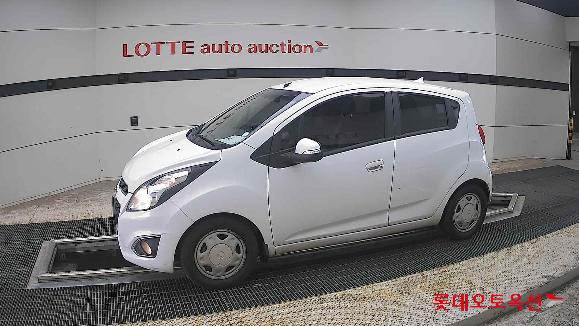 2015 - chevrolet spark