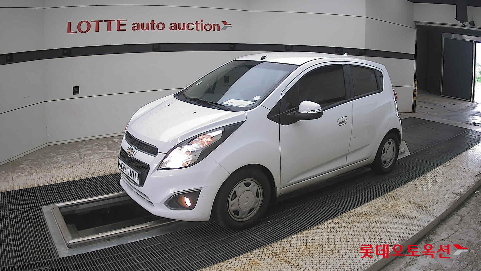 2015 - chevrolet spark