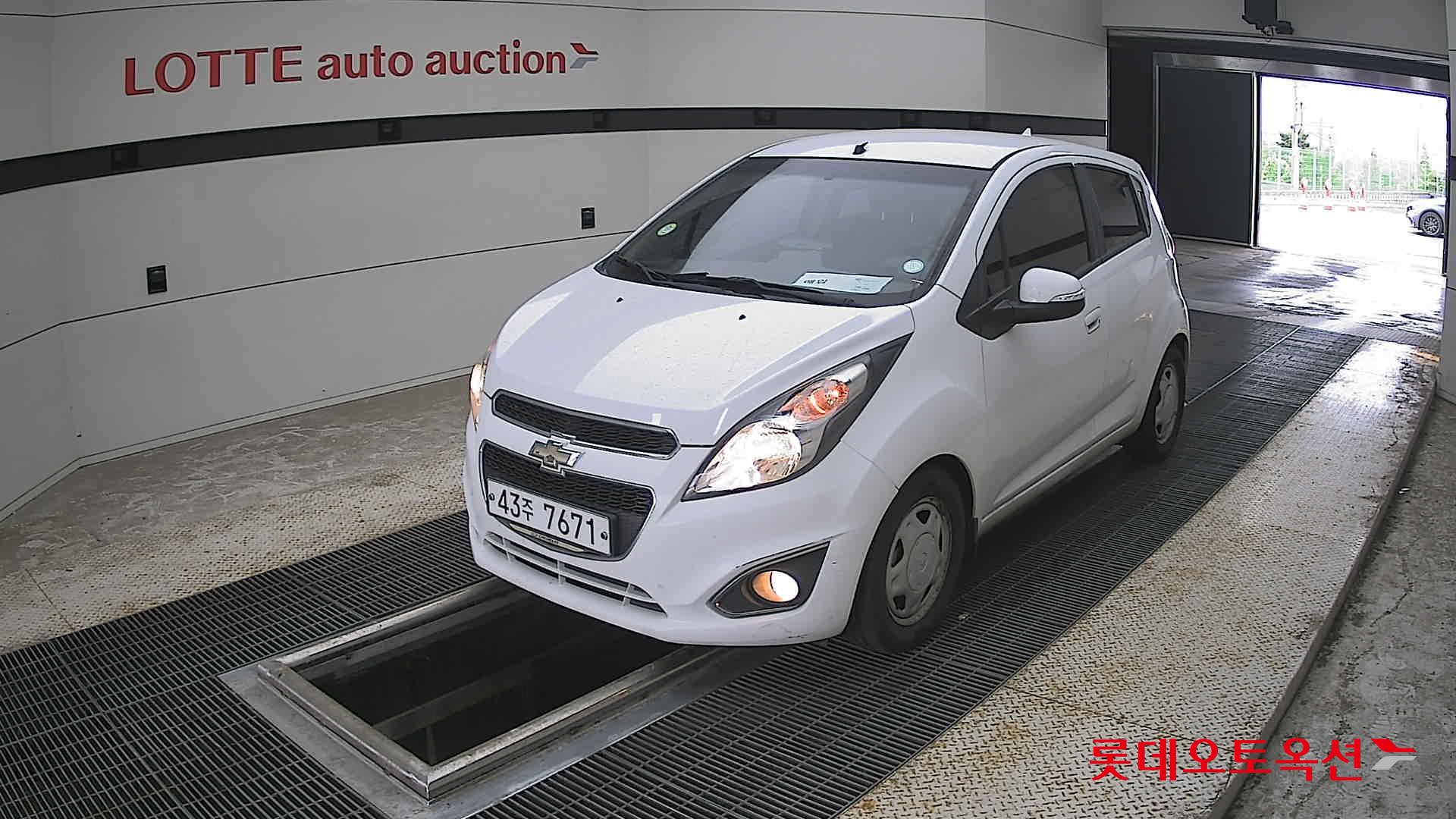2015 - chevrolet spark