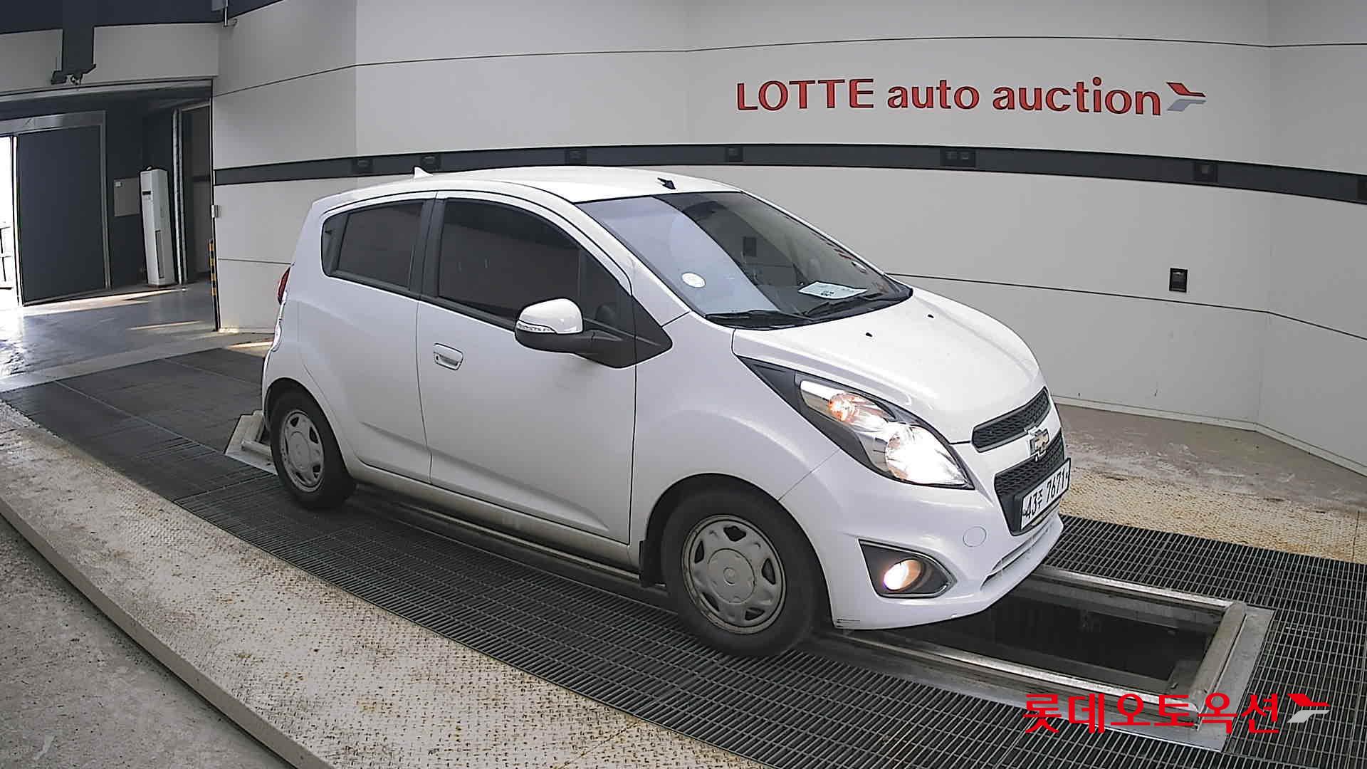 2015 - chevrolet spark