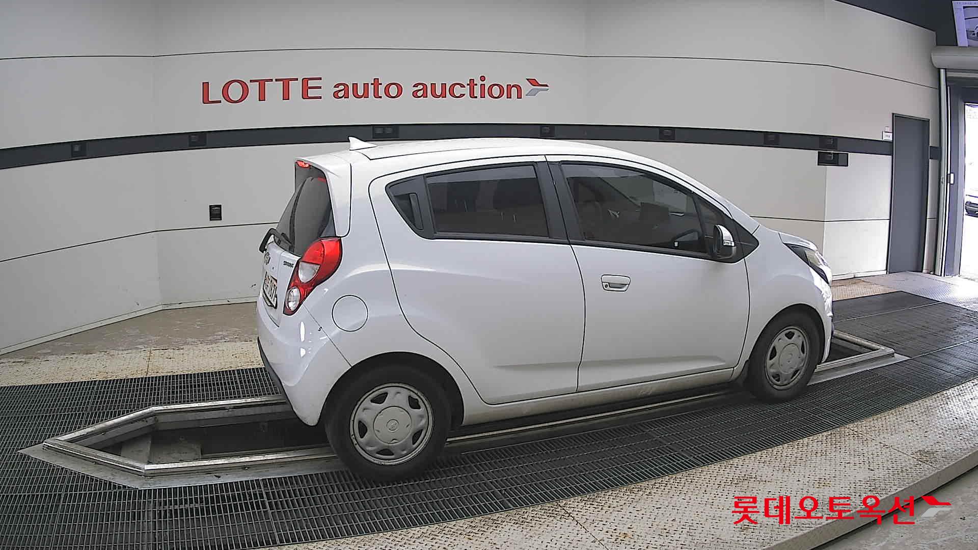 2015 - chevrolet spark