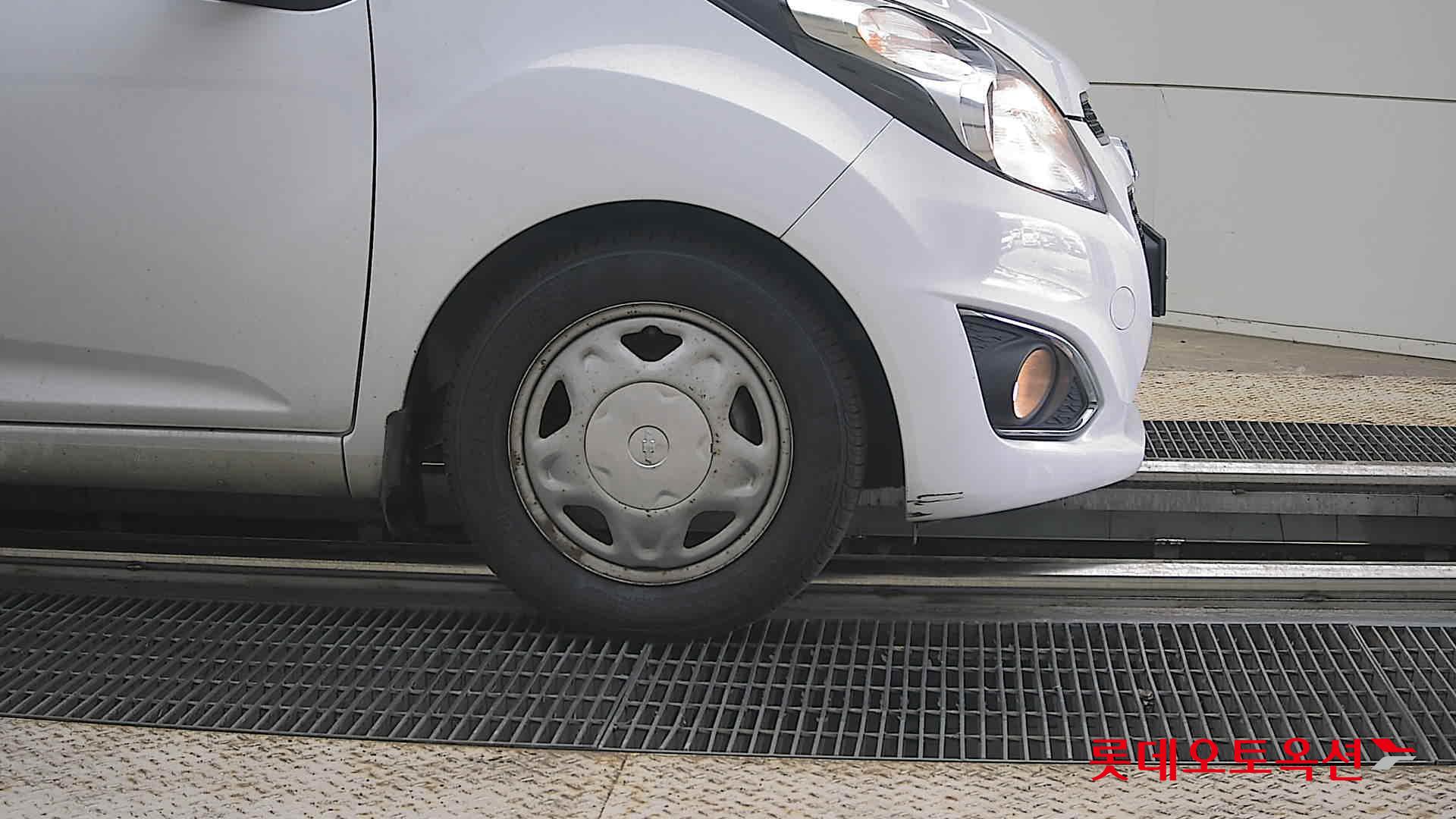 2015 - chevrolet spark