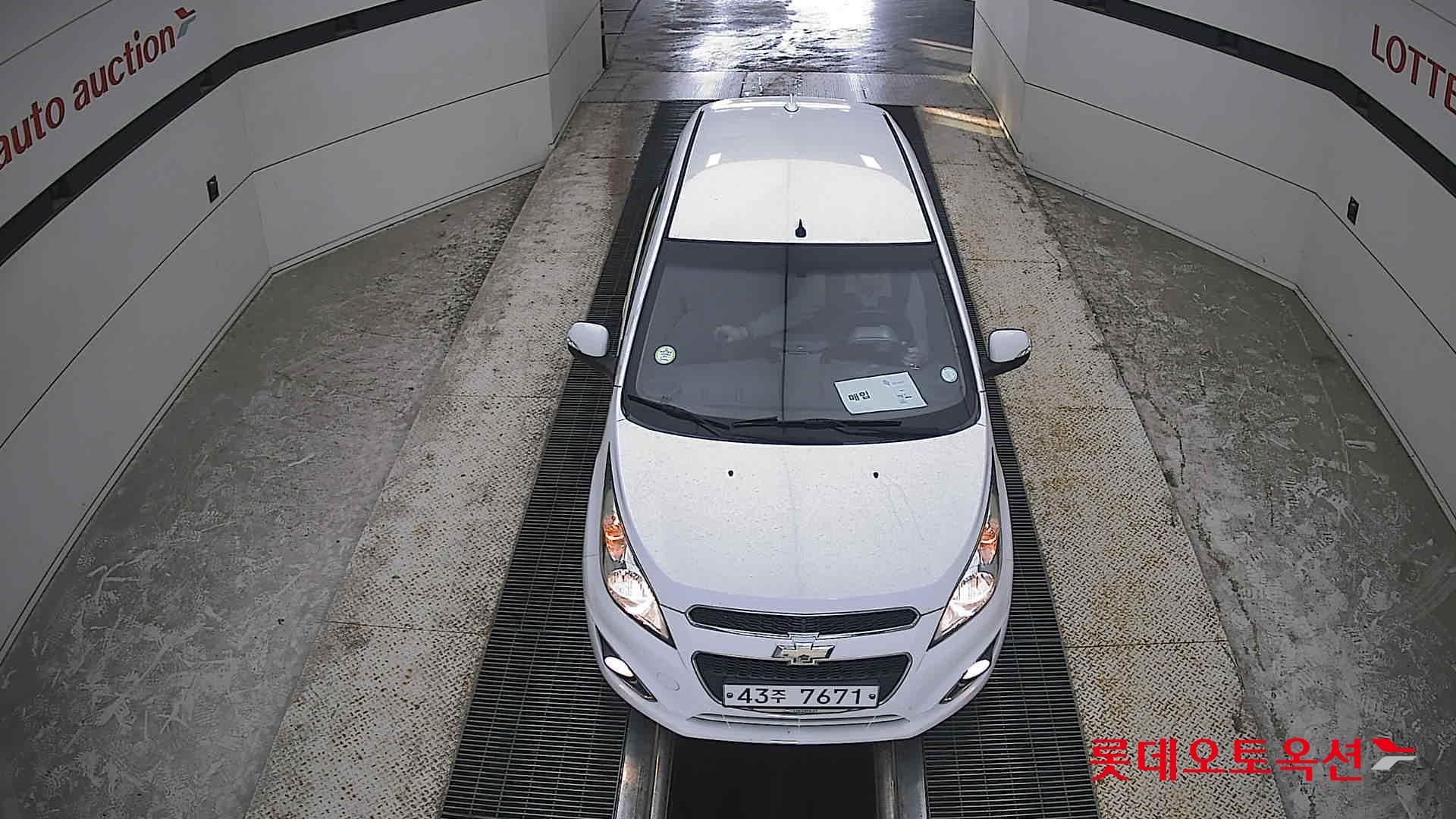 2015 - chevrolet spark