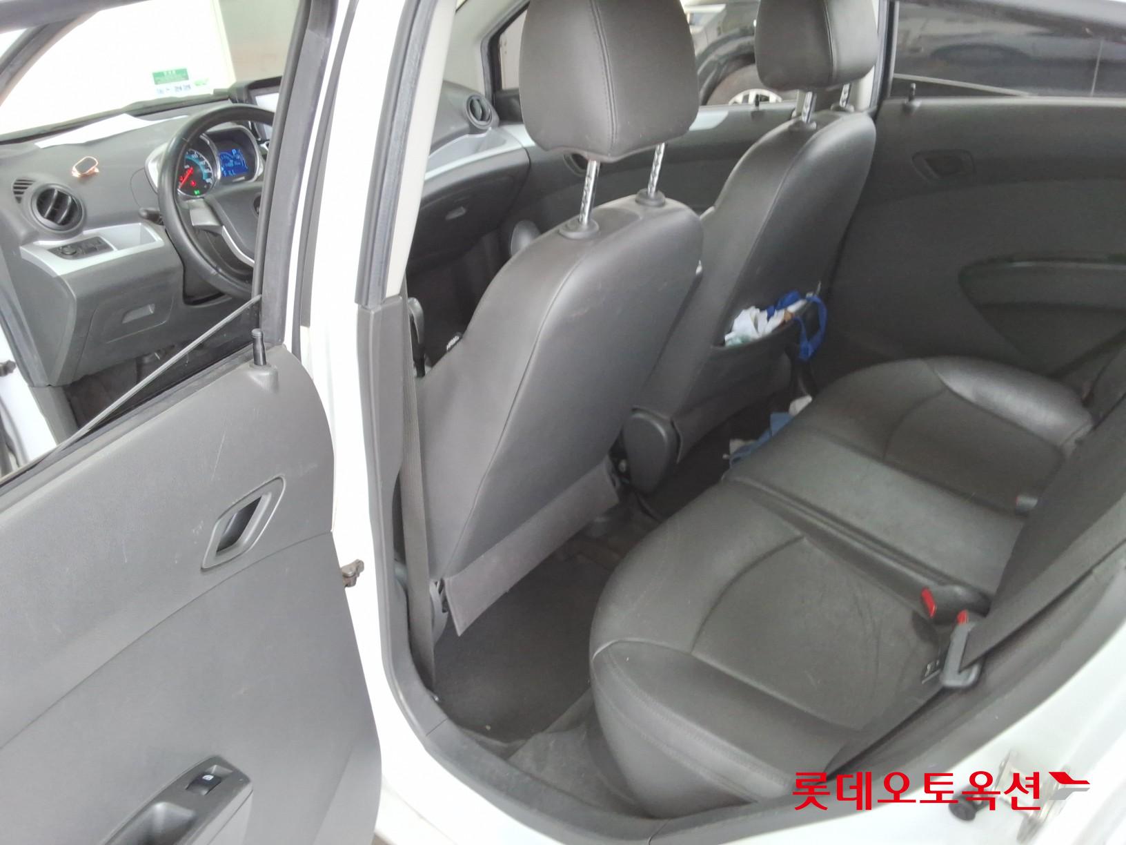 2015 - chevrolet spark