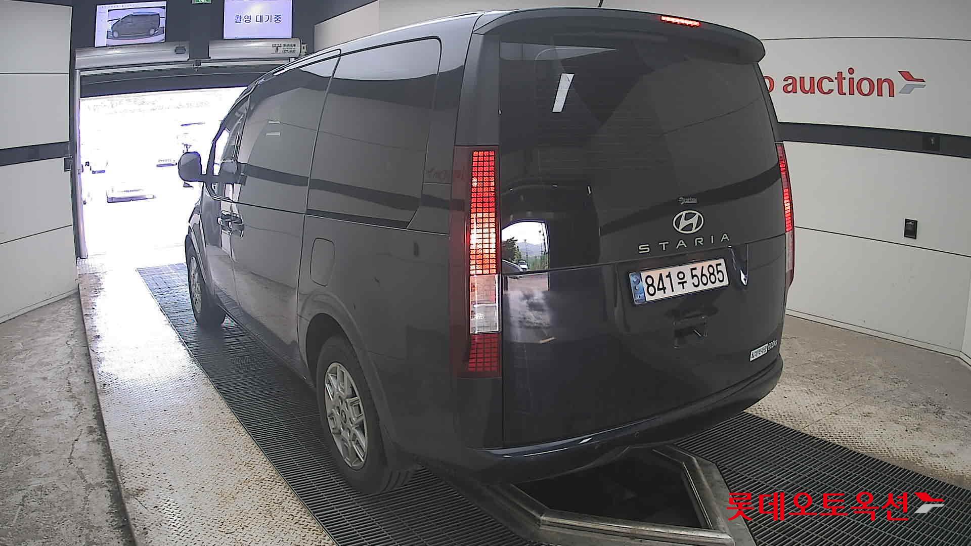 2025 - hyundai staria