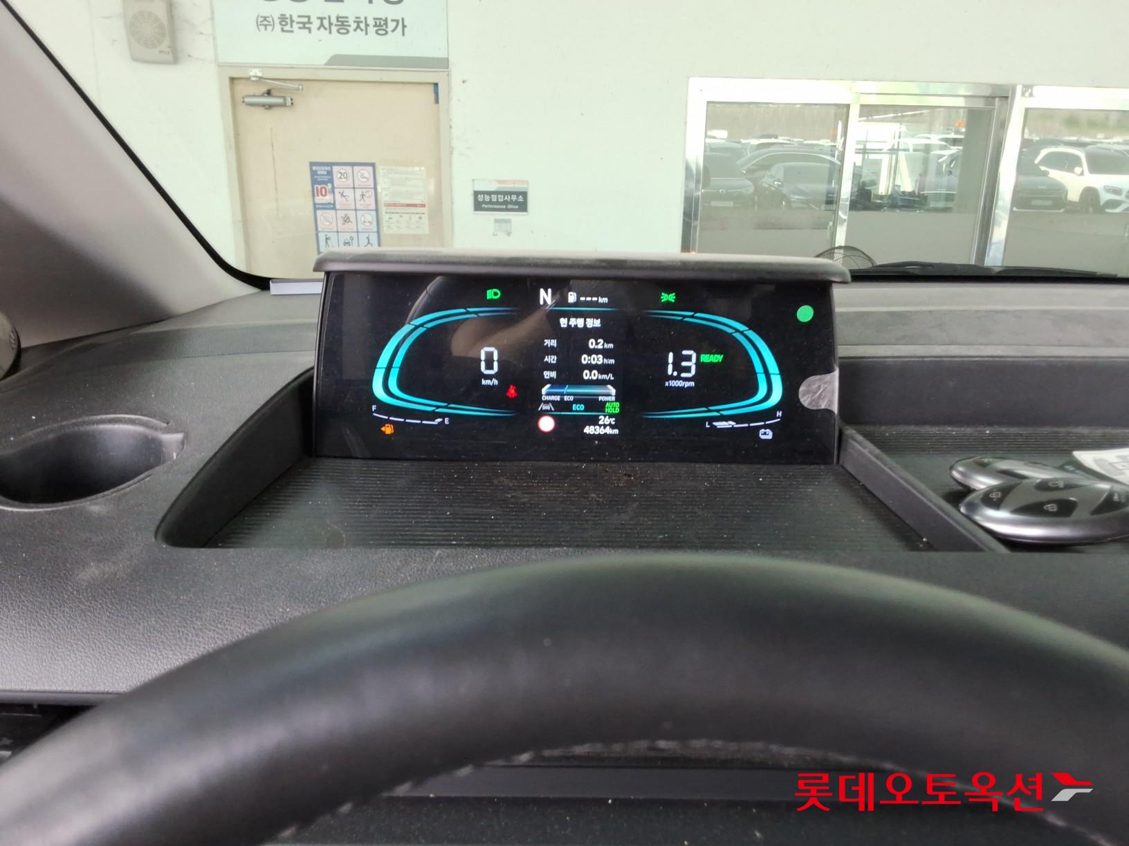 2025 - hyundai staria