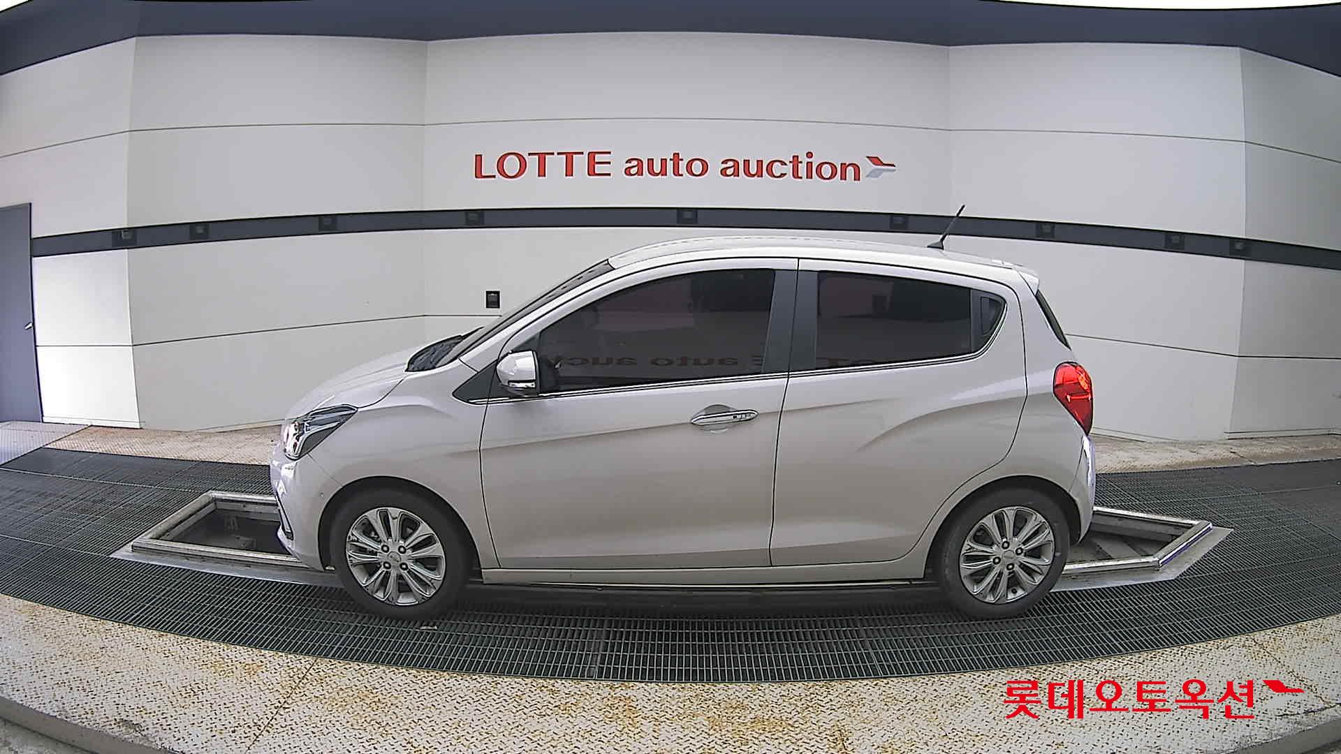2017 - chevrolet spark