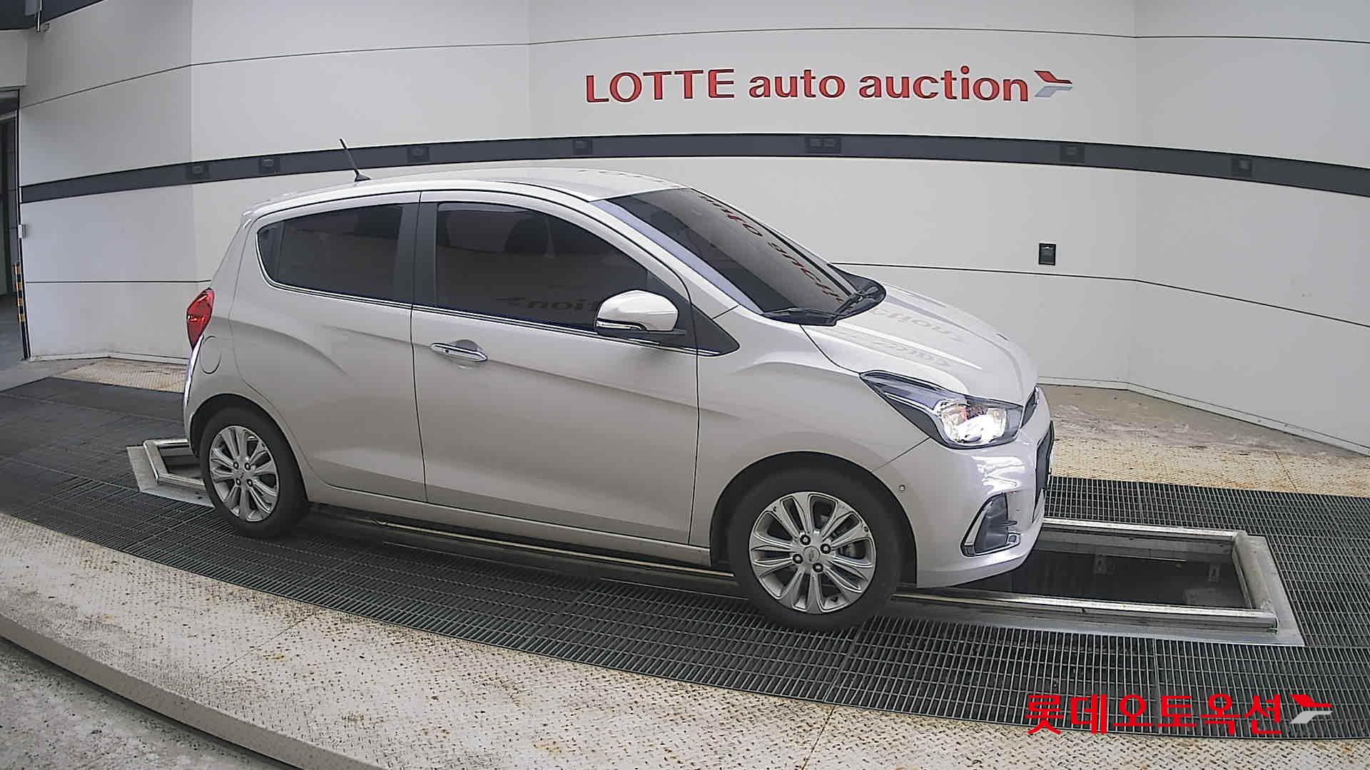 2017 - chevrolet spark