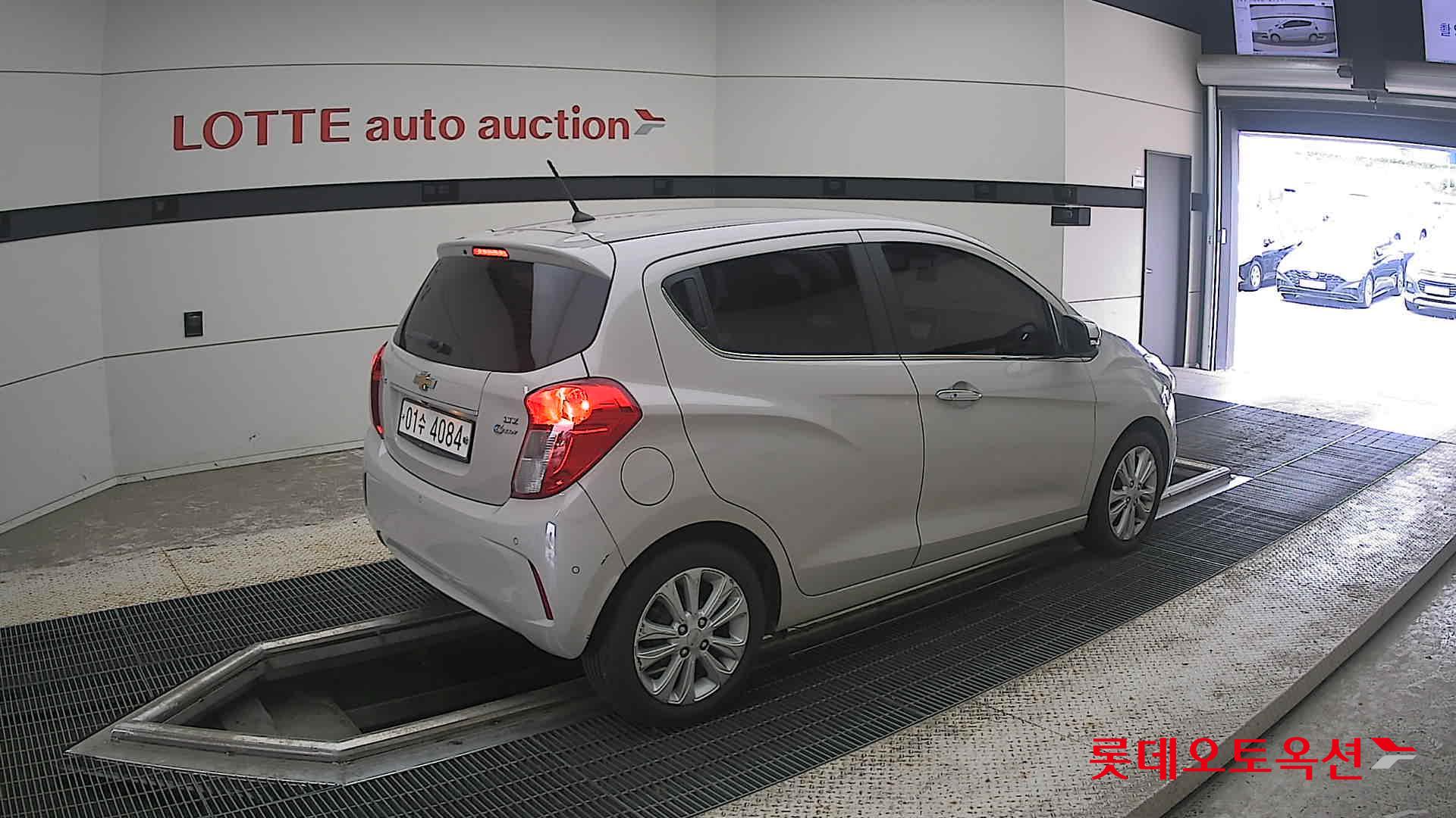 2017 - chevrolet spark
