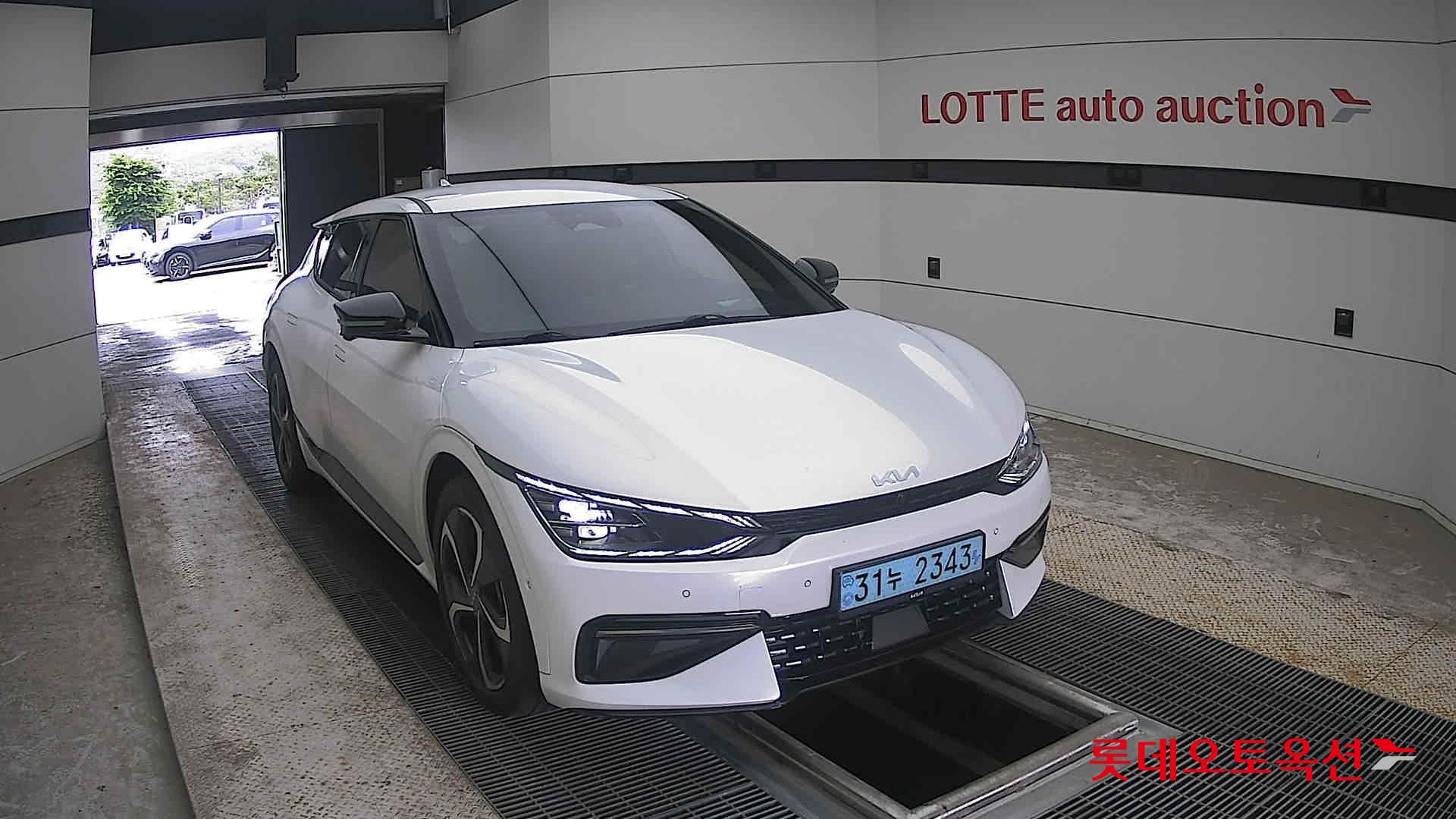 2022 - kia ev6