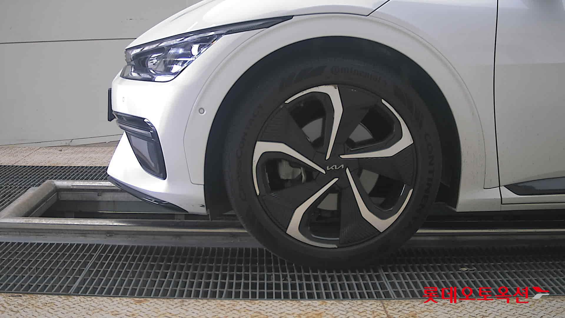2022 - kia ev6