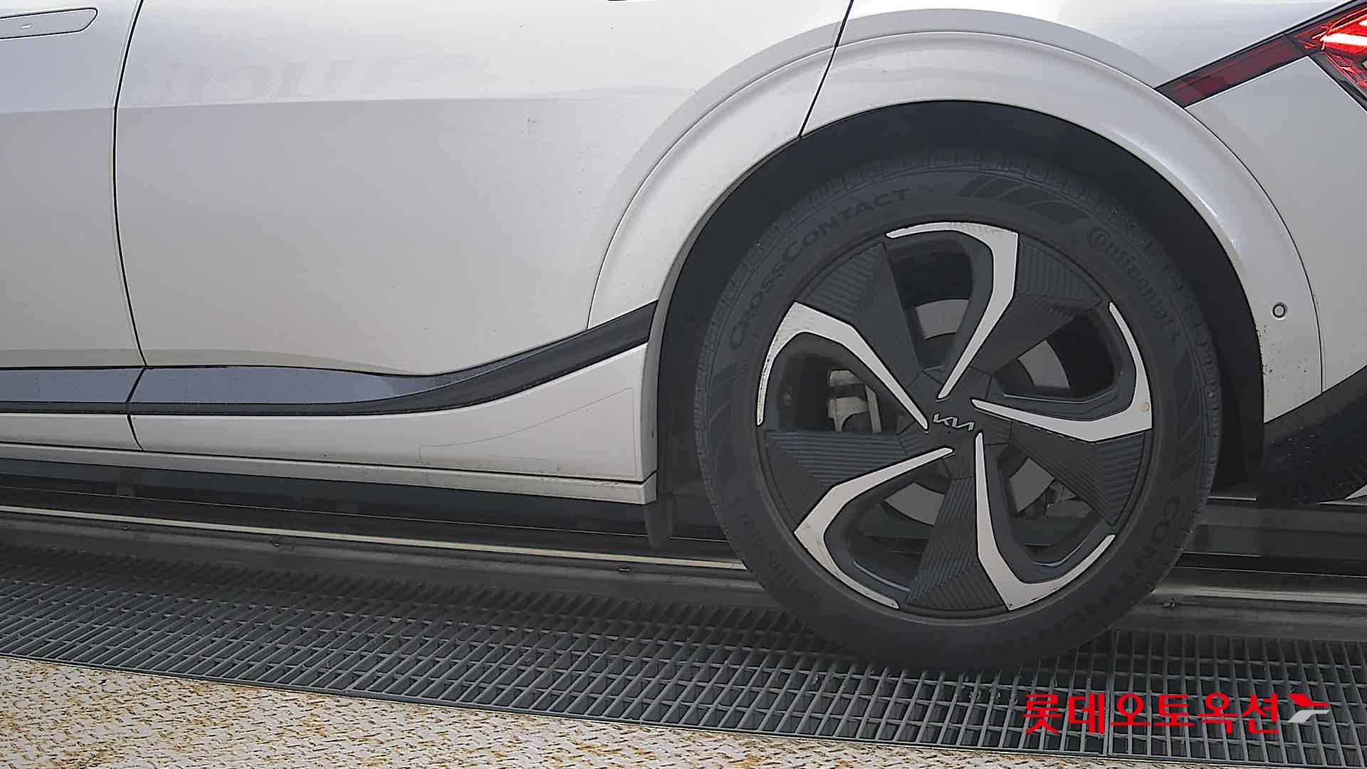 2022 - kia ev6