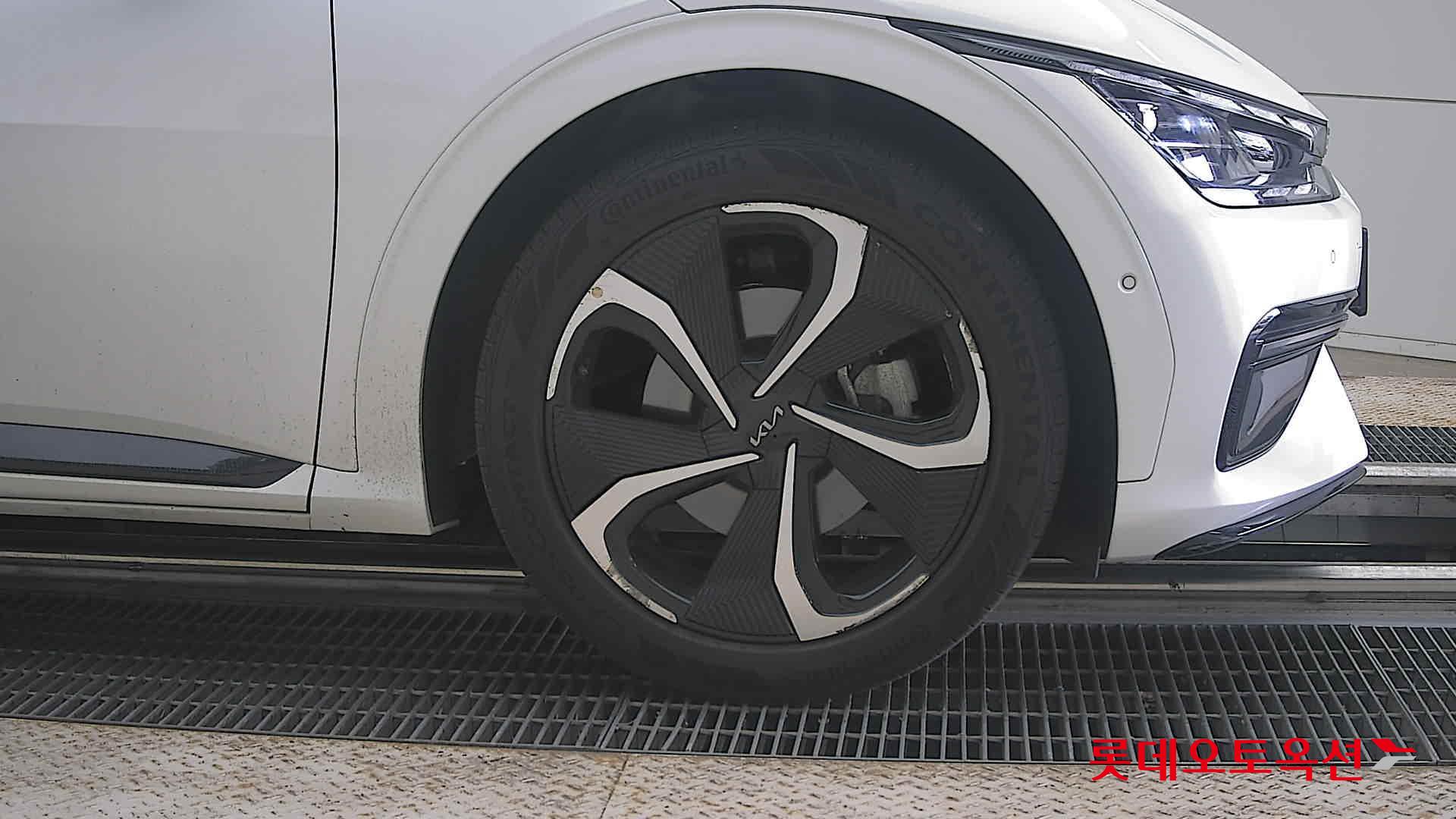 2022 - kia ev6