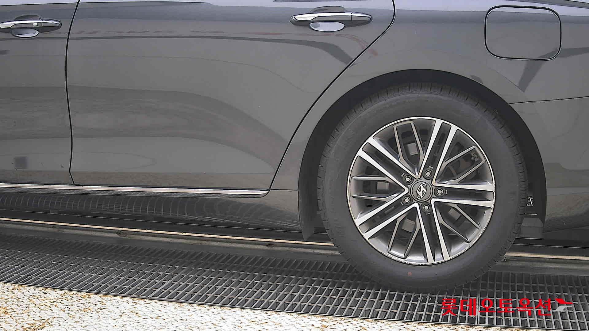 2019 - hyundai grandeur