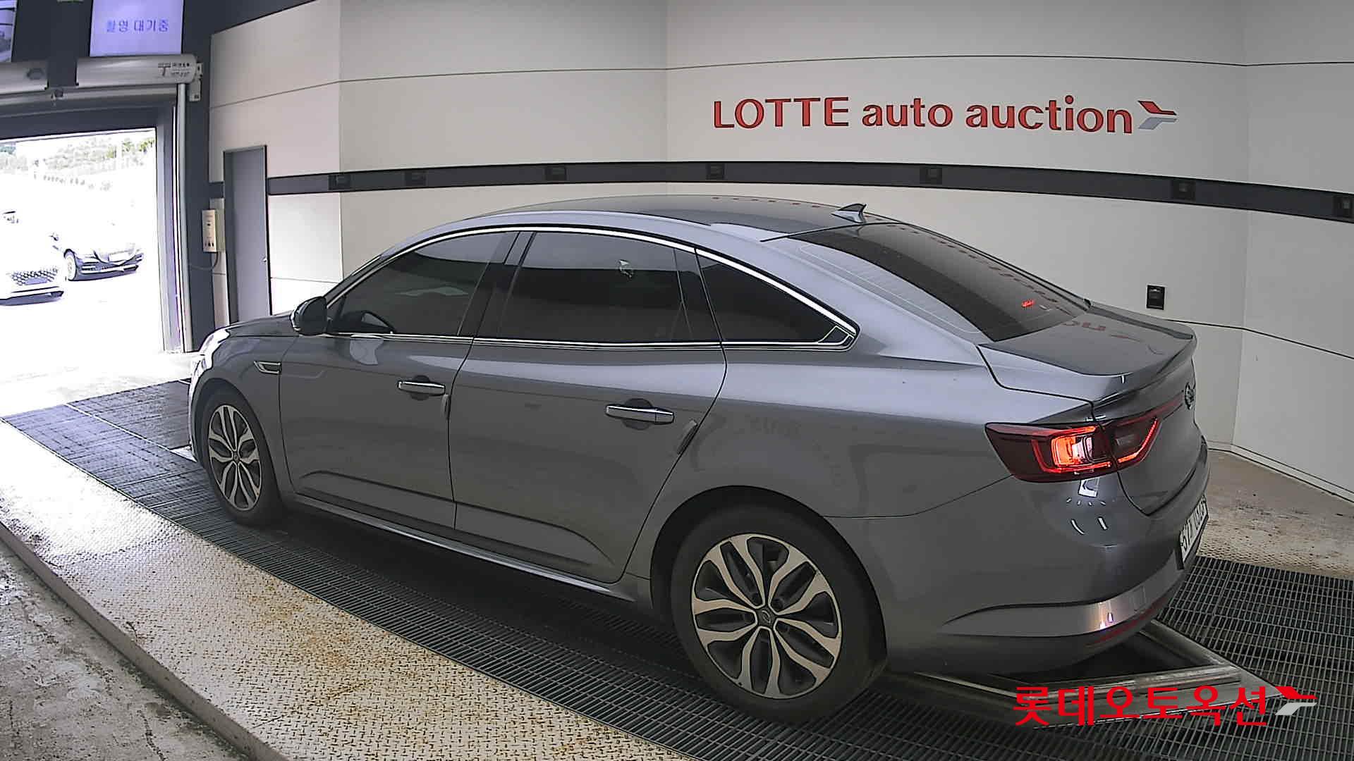 2016 - renault samsung sm6