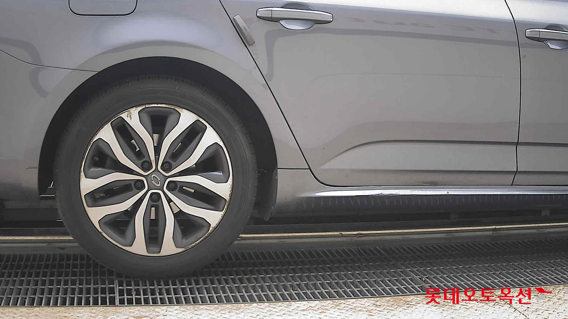 2016 - renault samsung sm6