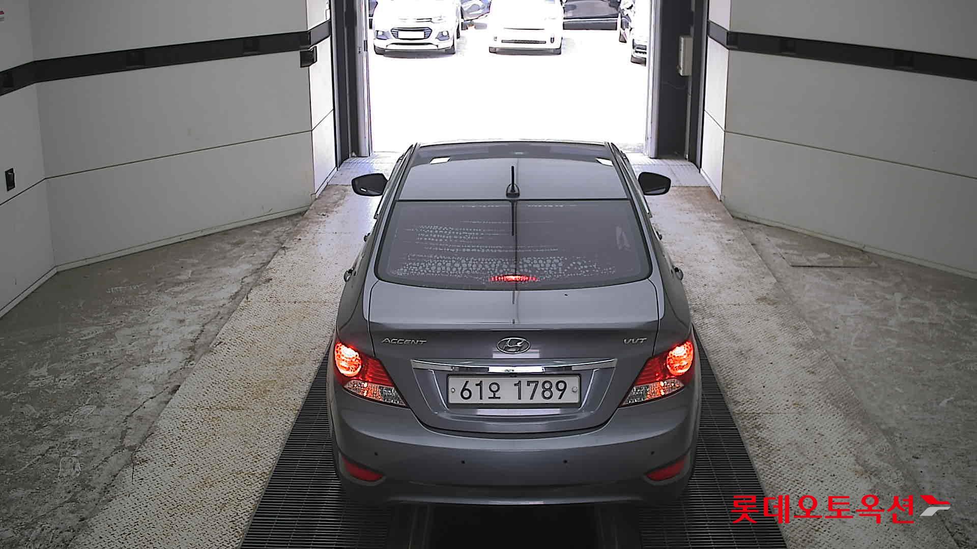 2014 - hyundai accent