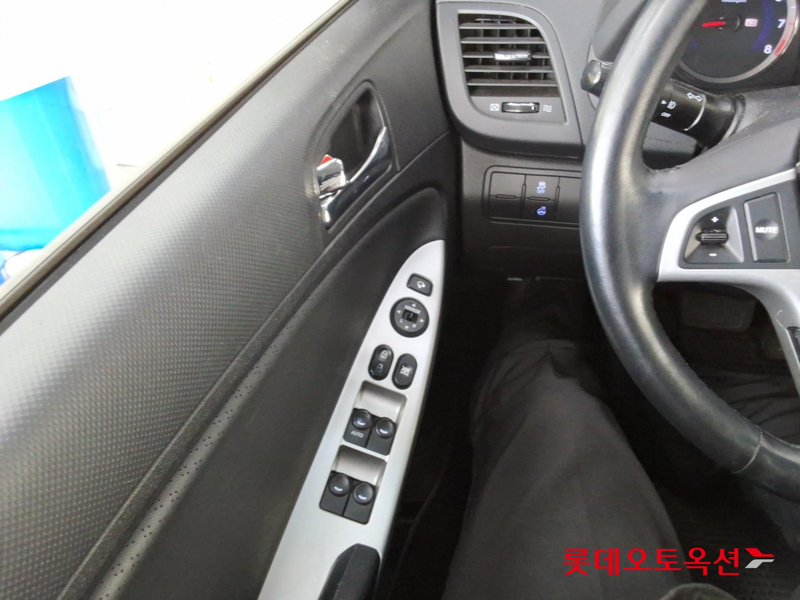 2014 - hyundai accent