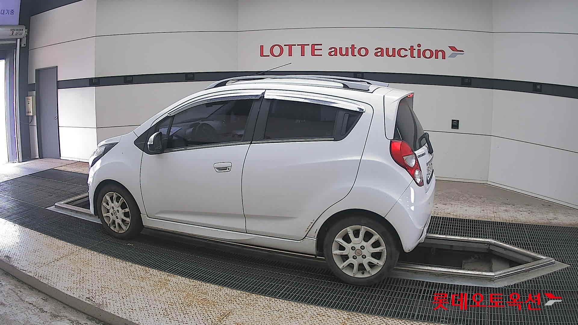 2013 - chevrolet spark