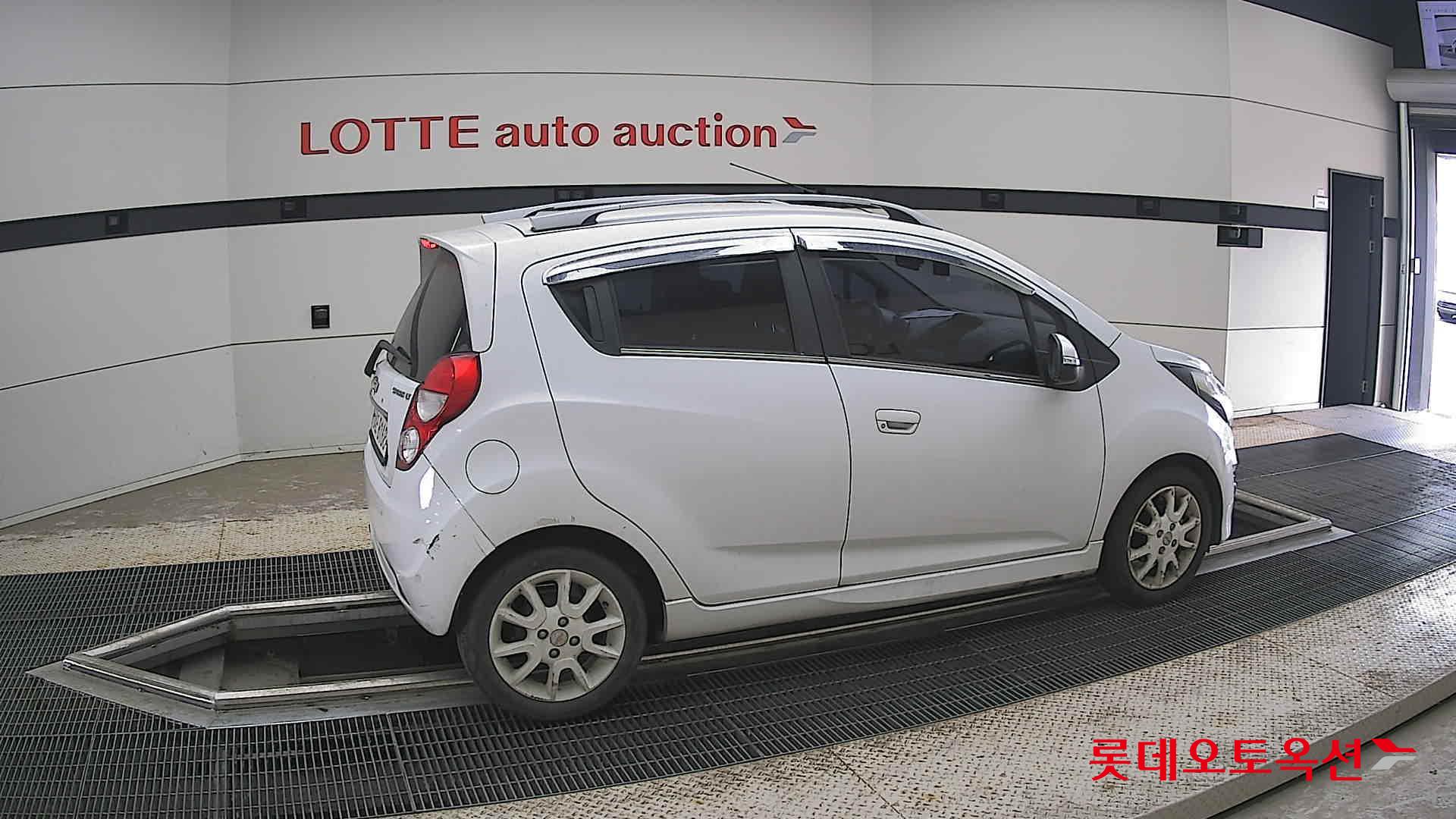 2013 - chevrolet spark