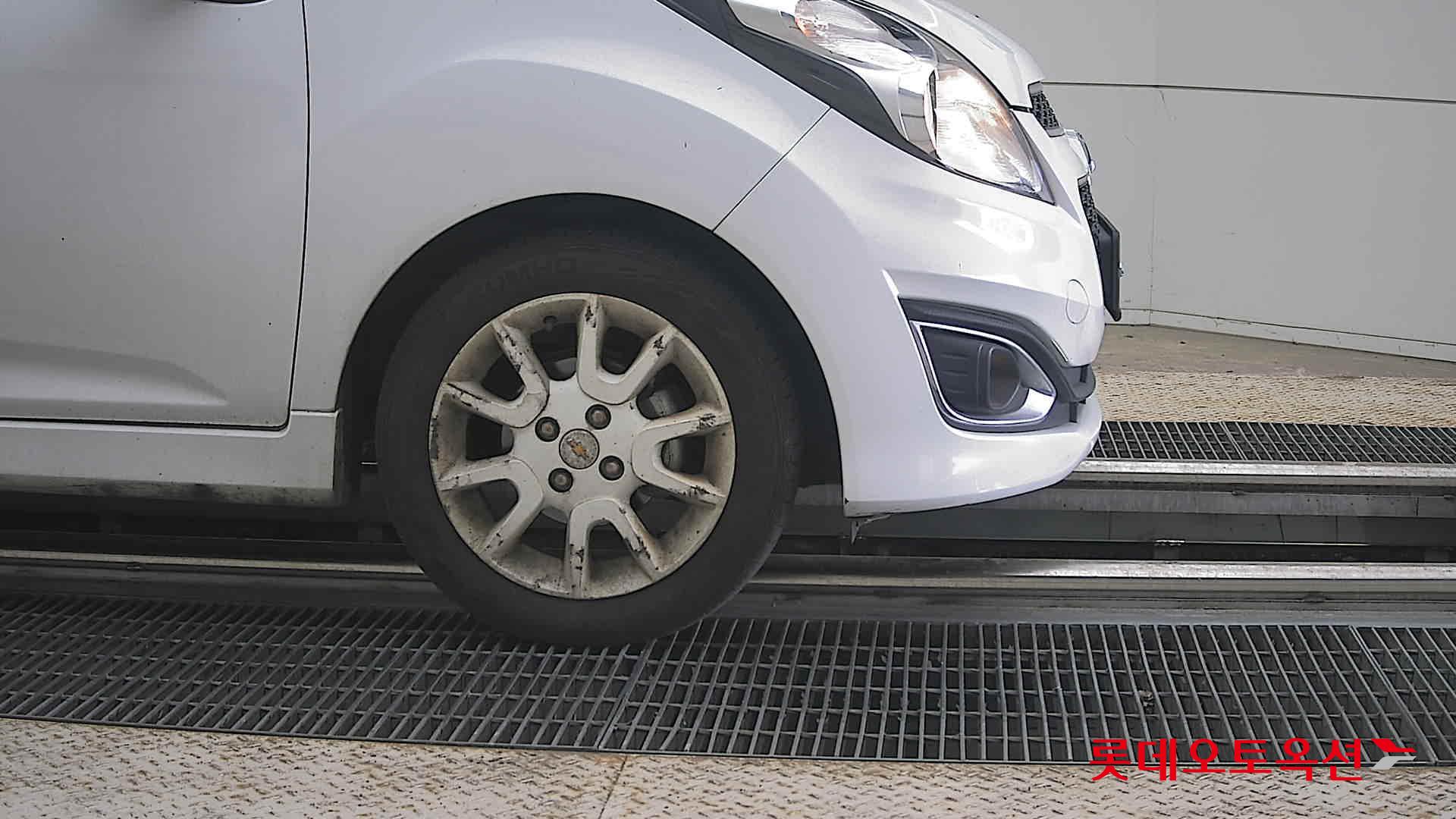 2013 - chevrolet spark