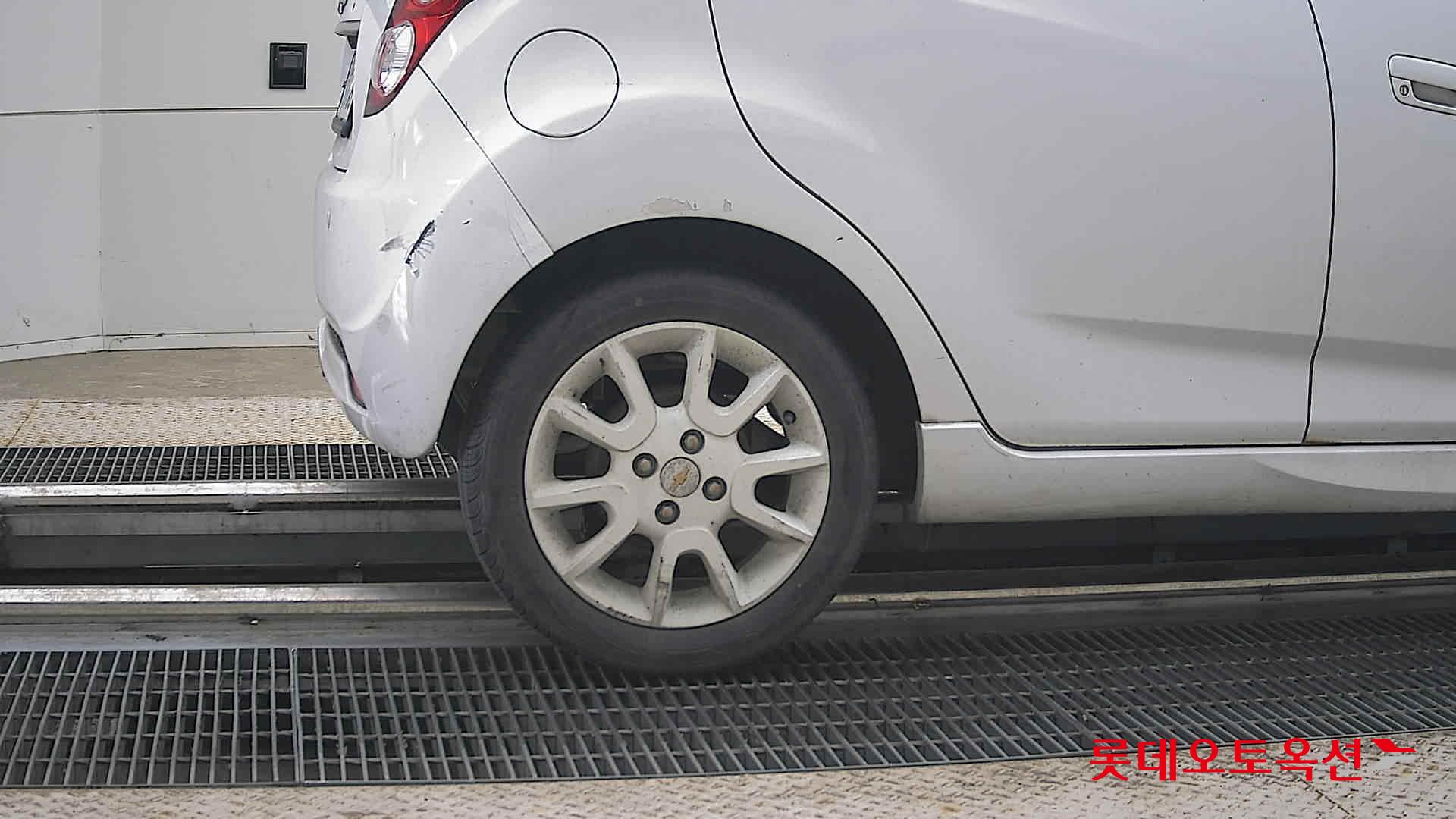 2013 - chevrolet spark